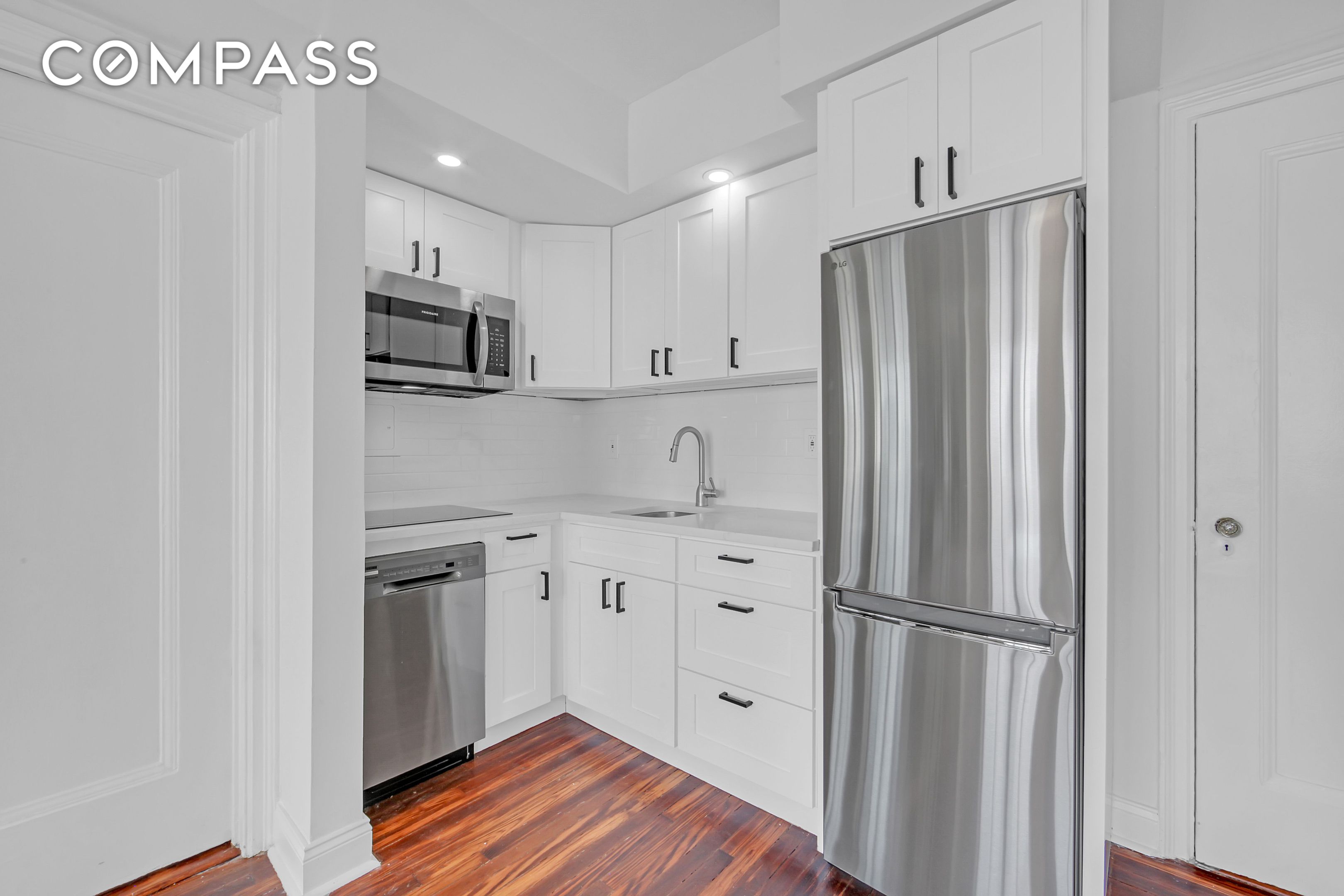 #6 photo, 5 Tudor City Place, Murray Hill , NY 10017