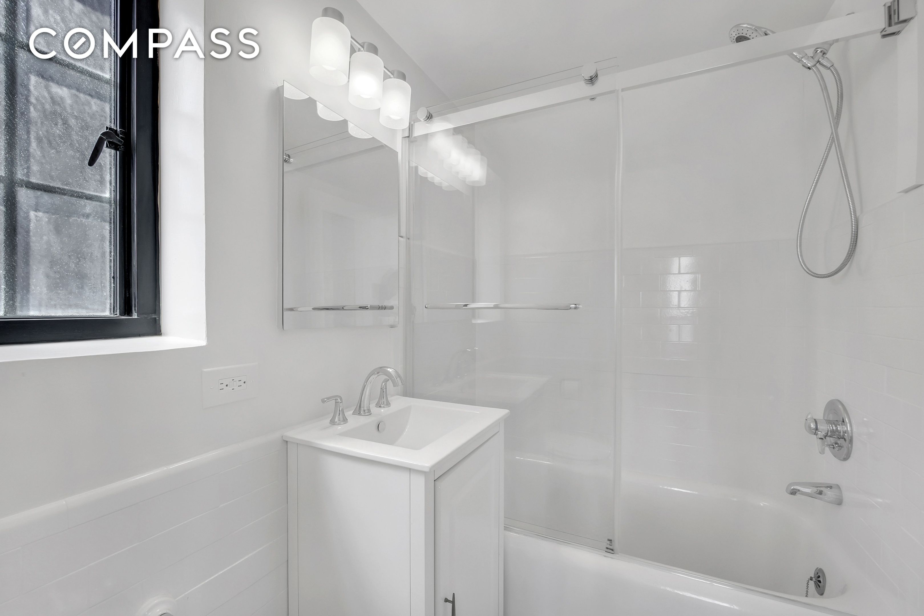 #9 photo, 5 Tudor City Place, Murray Hill , NY 10017