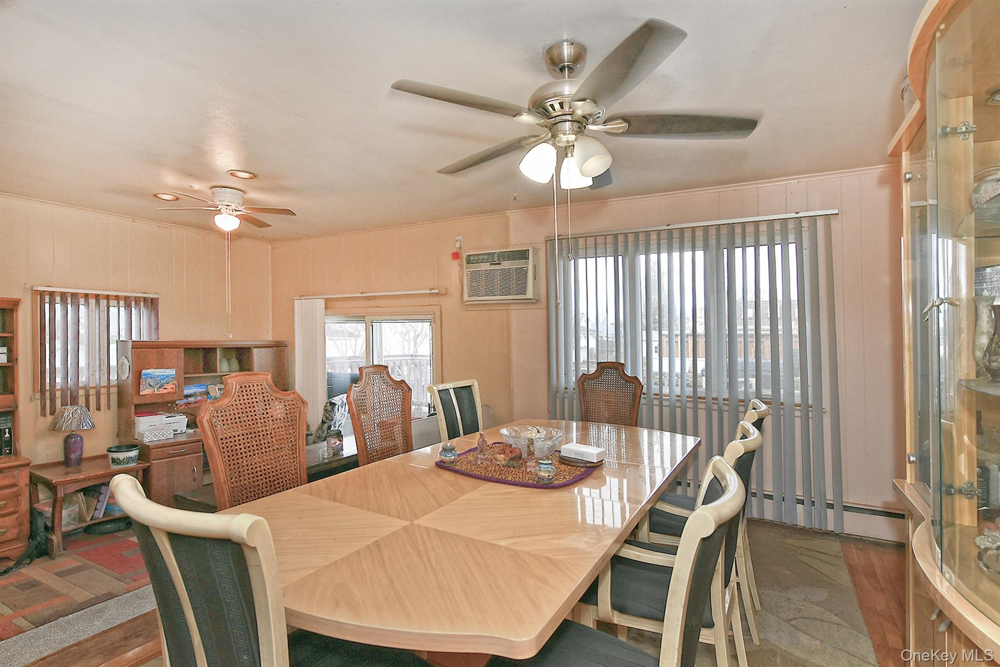 #19 photo, 175 Woods Road, North Babylon , NY 11703