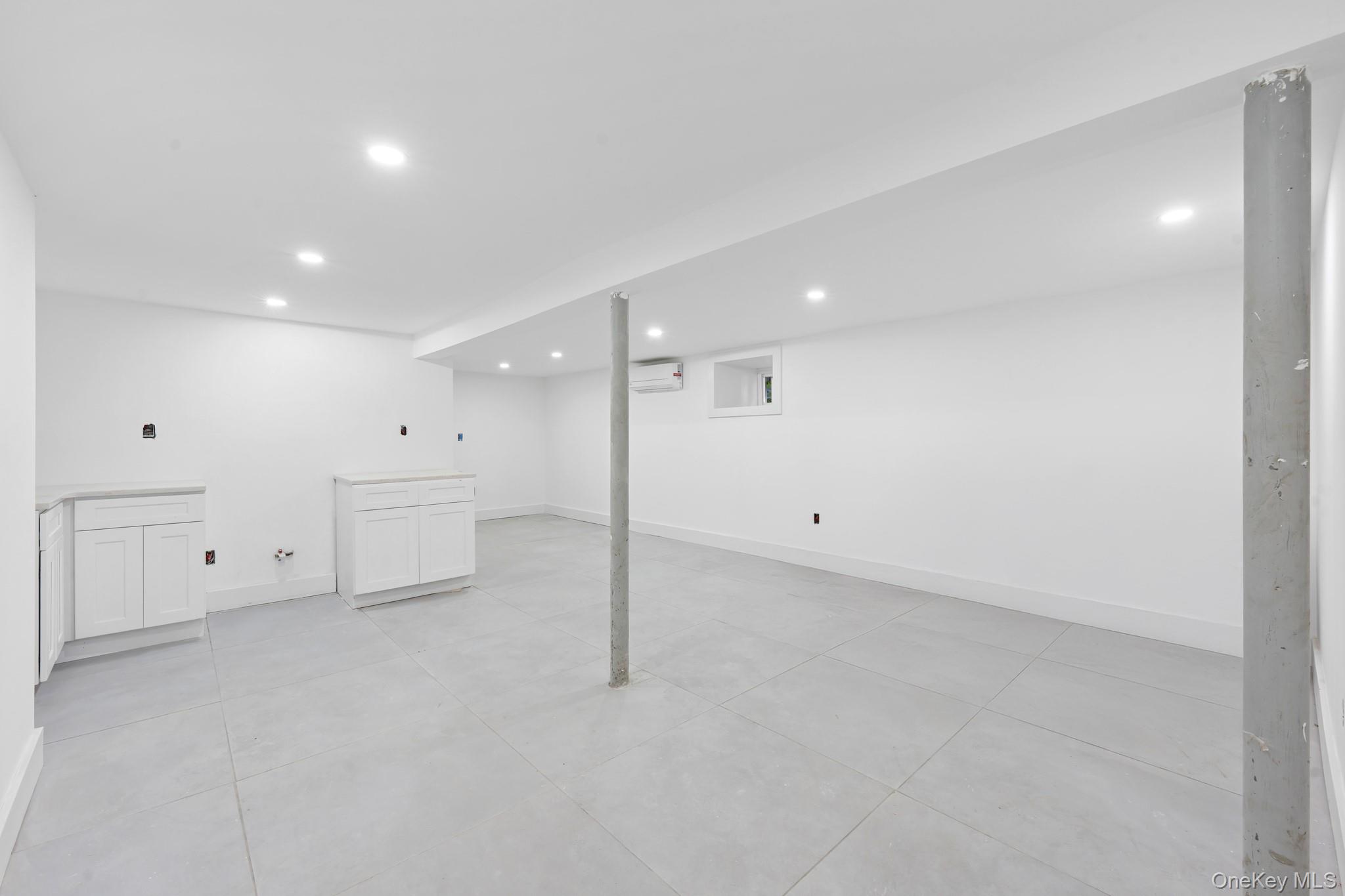 #10 photo, 179-11 120th Avenue, Saint Albans , NY 11434