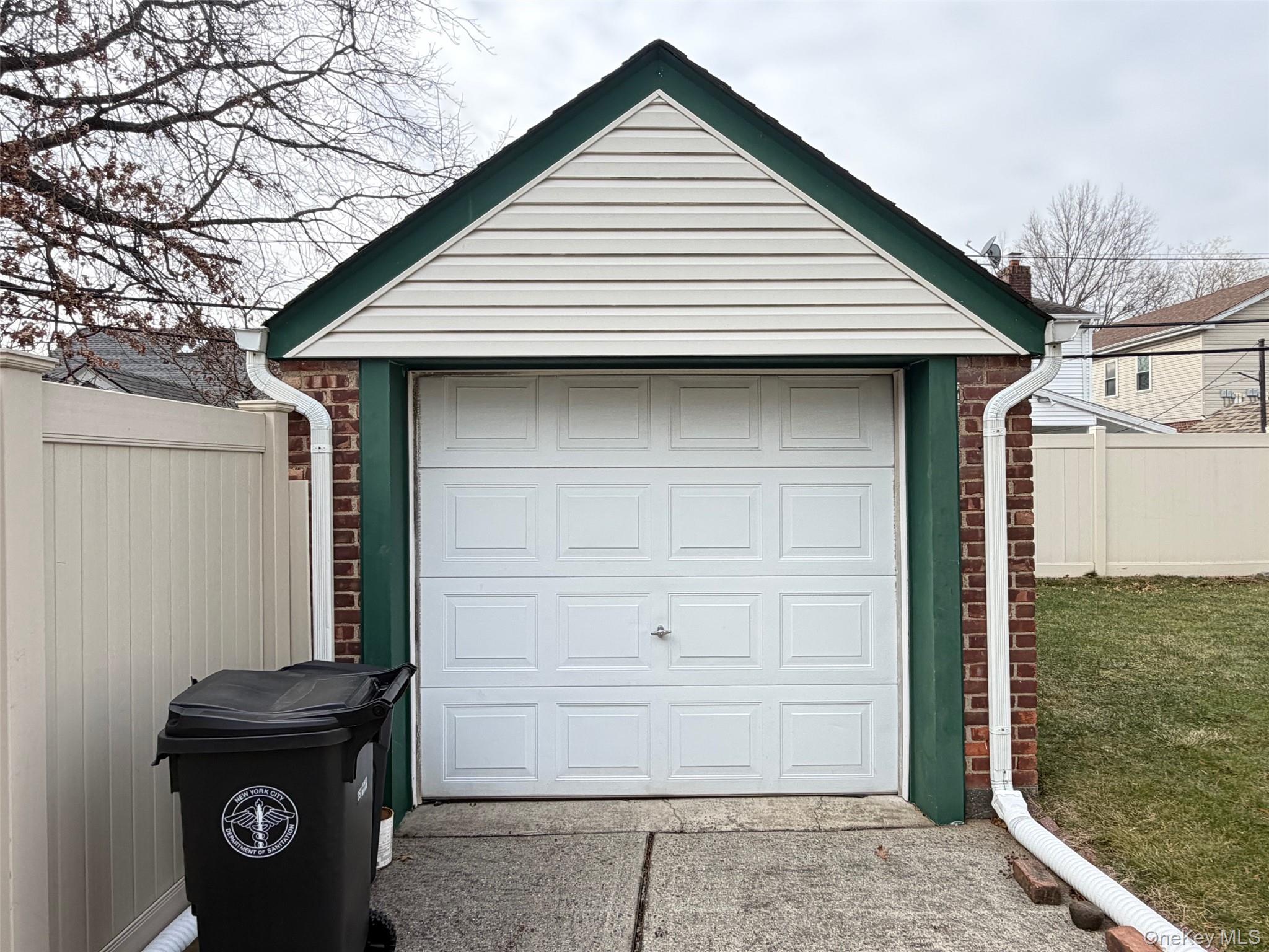 #4 photo, 45-66 196th Place, קווינס Flushing , NY 11358