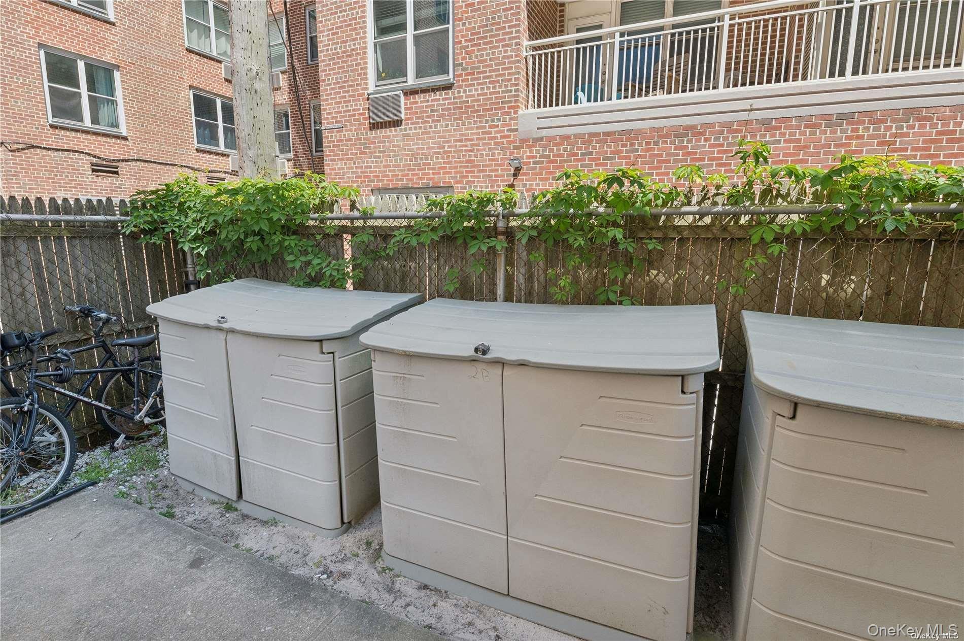 #18 photo, 425 Shore Rd, Long Beach , NY 11561