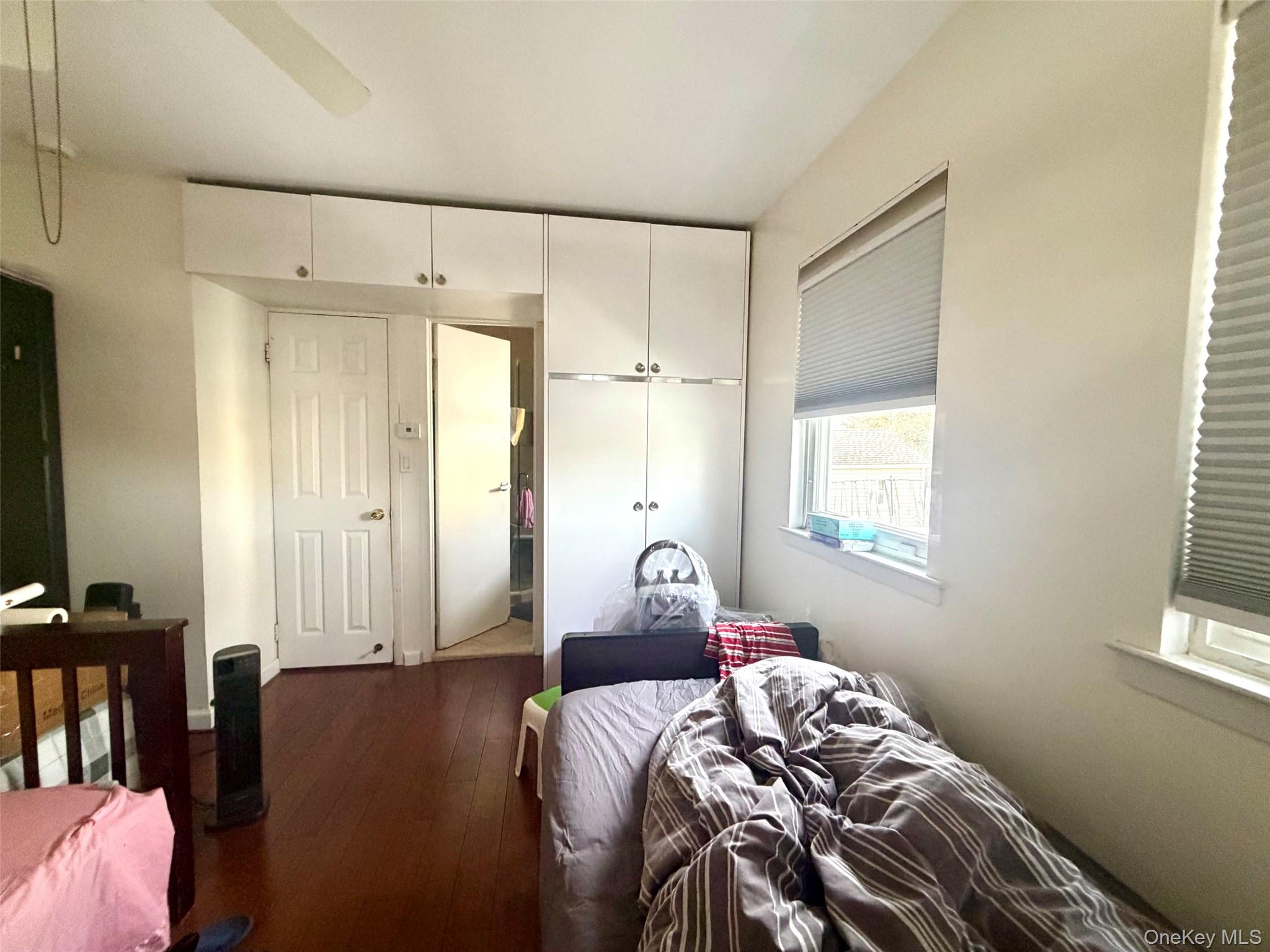 #11 photo, 257-17 Pembroke Avenue, Great Neck , NY 11020