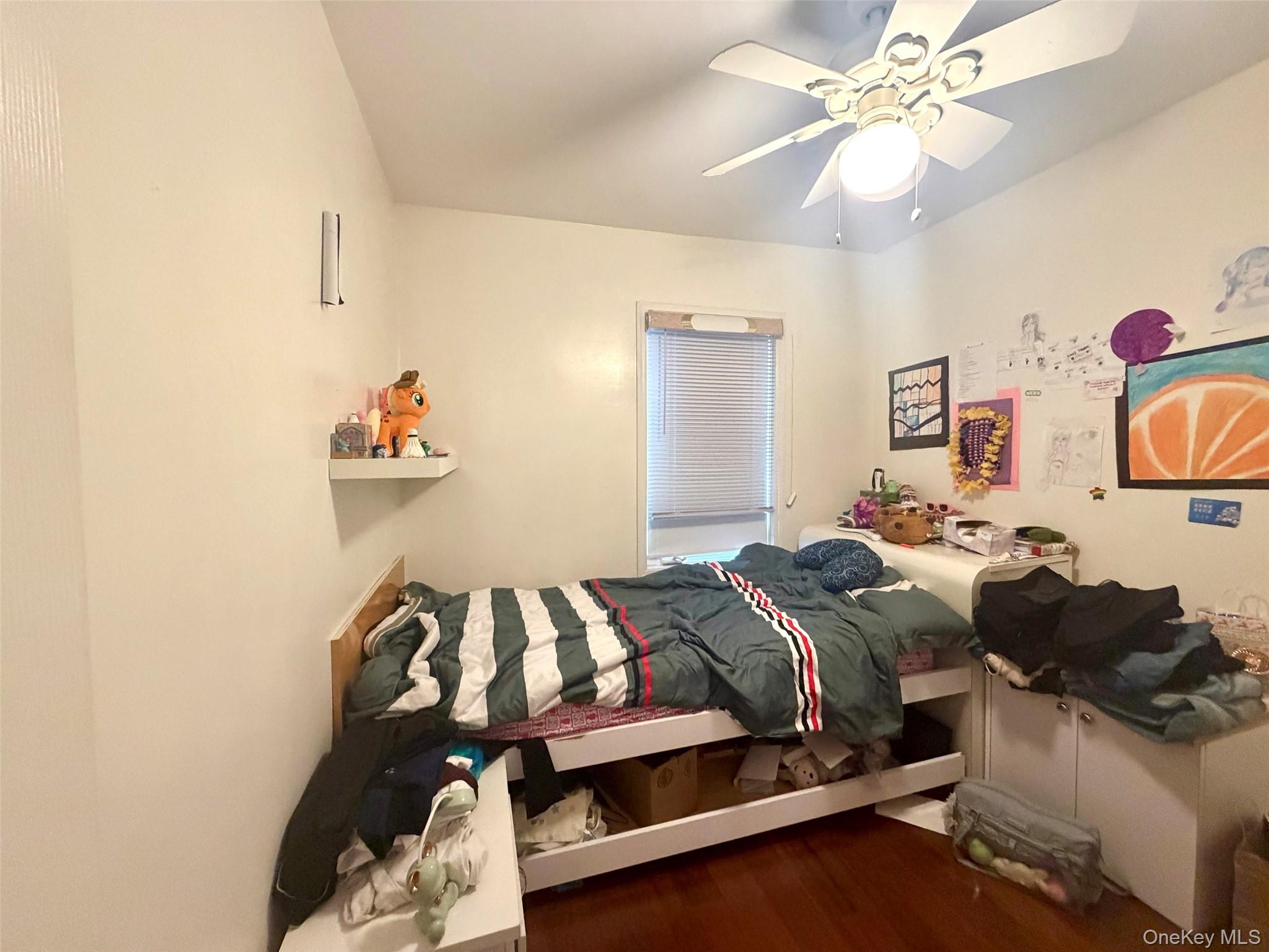 #12 photo, 257-17 Pembroke Avenue, Great Neck , NY 11020