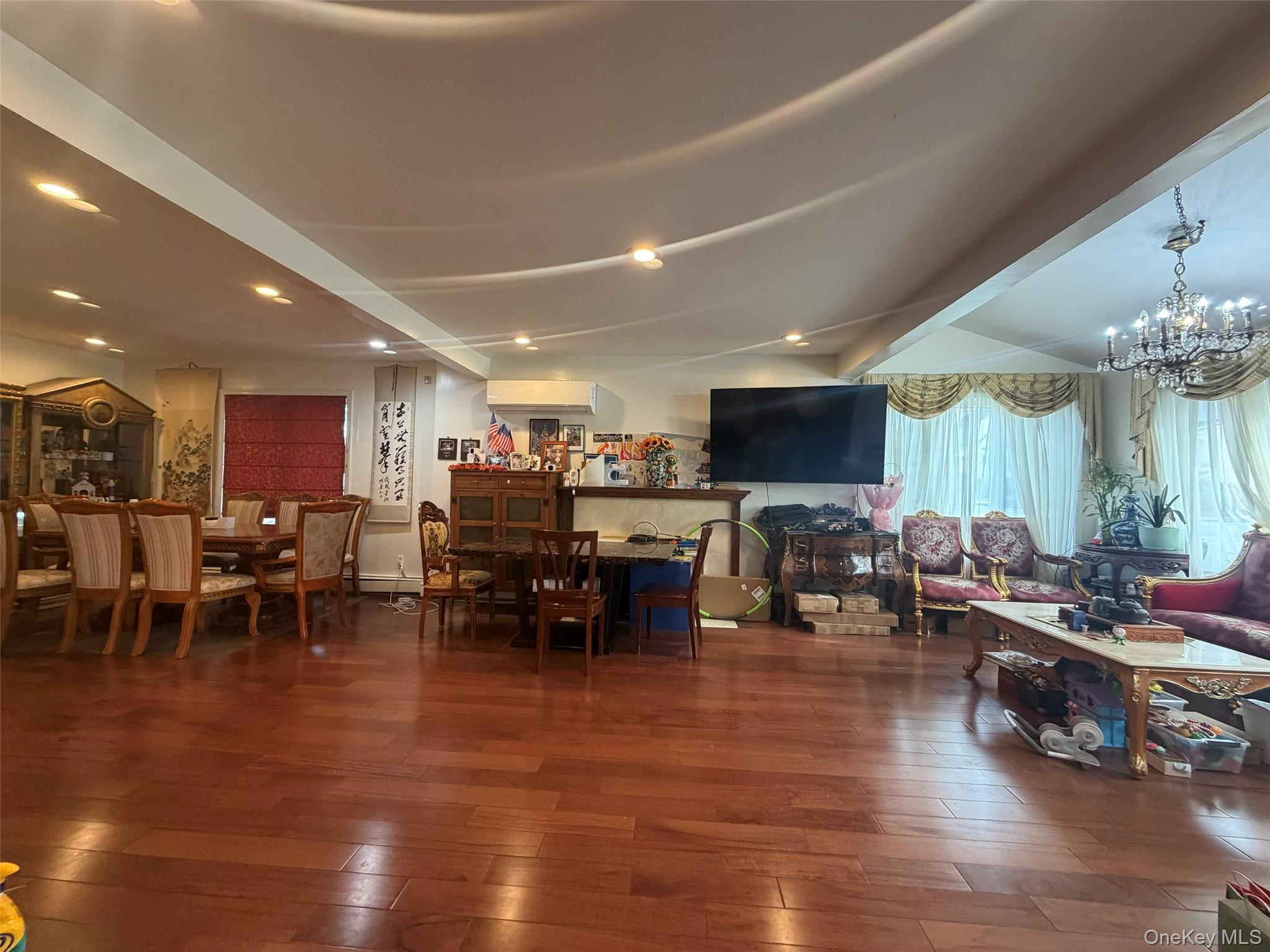 #5 photo, 257-17 Pembroke Avenue, Great Neck , NY 11020