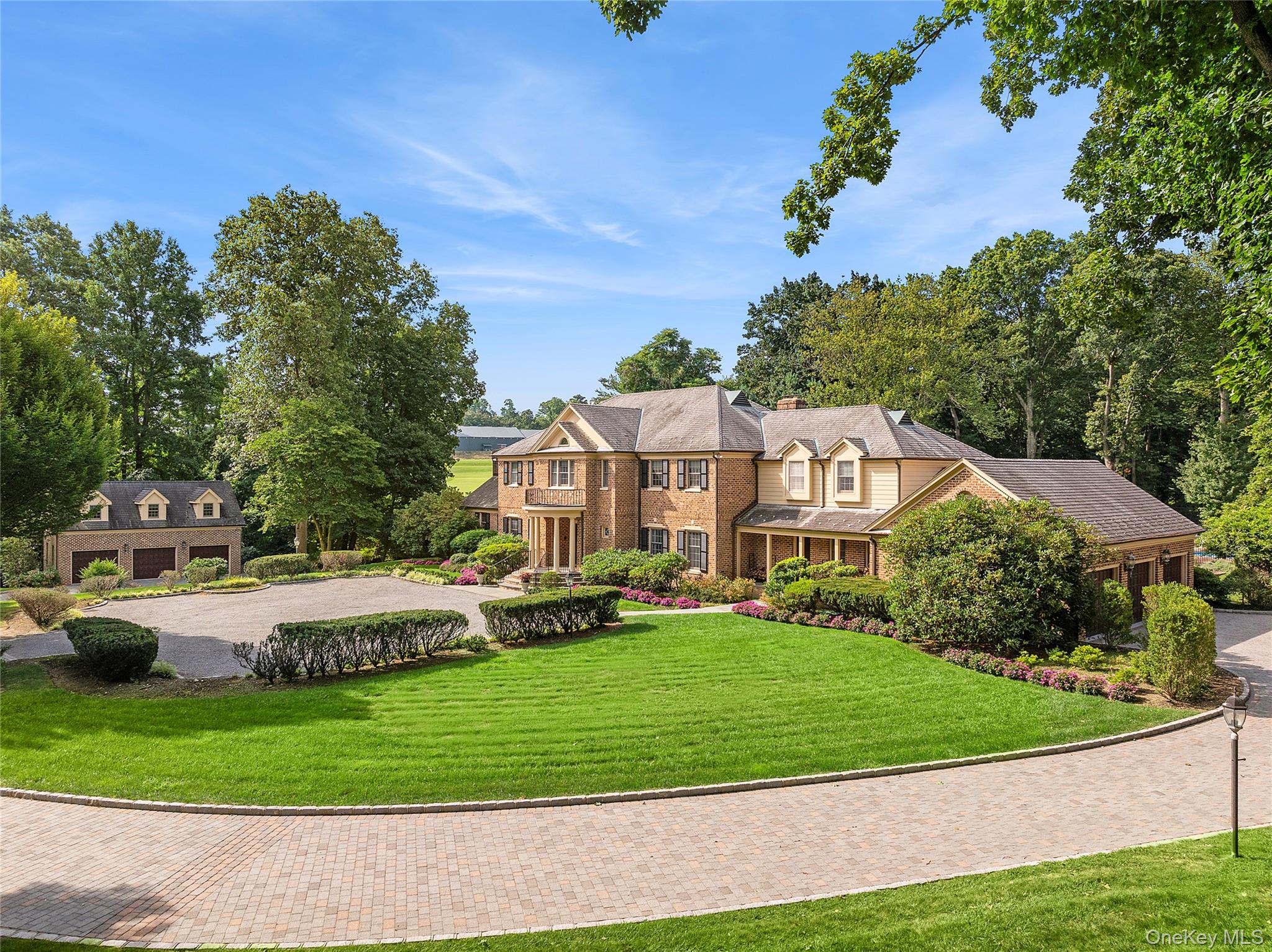 #1 photo, 5 Danton Lane, नासाउ काउंटी Locust Valley , NY 11560