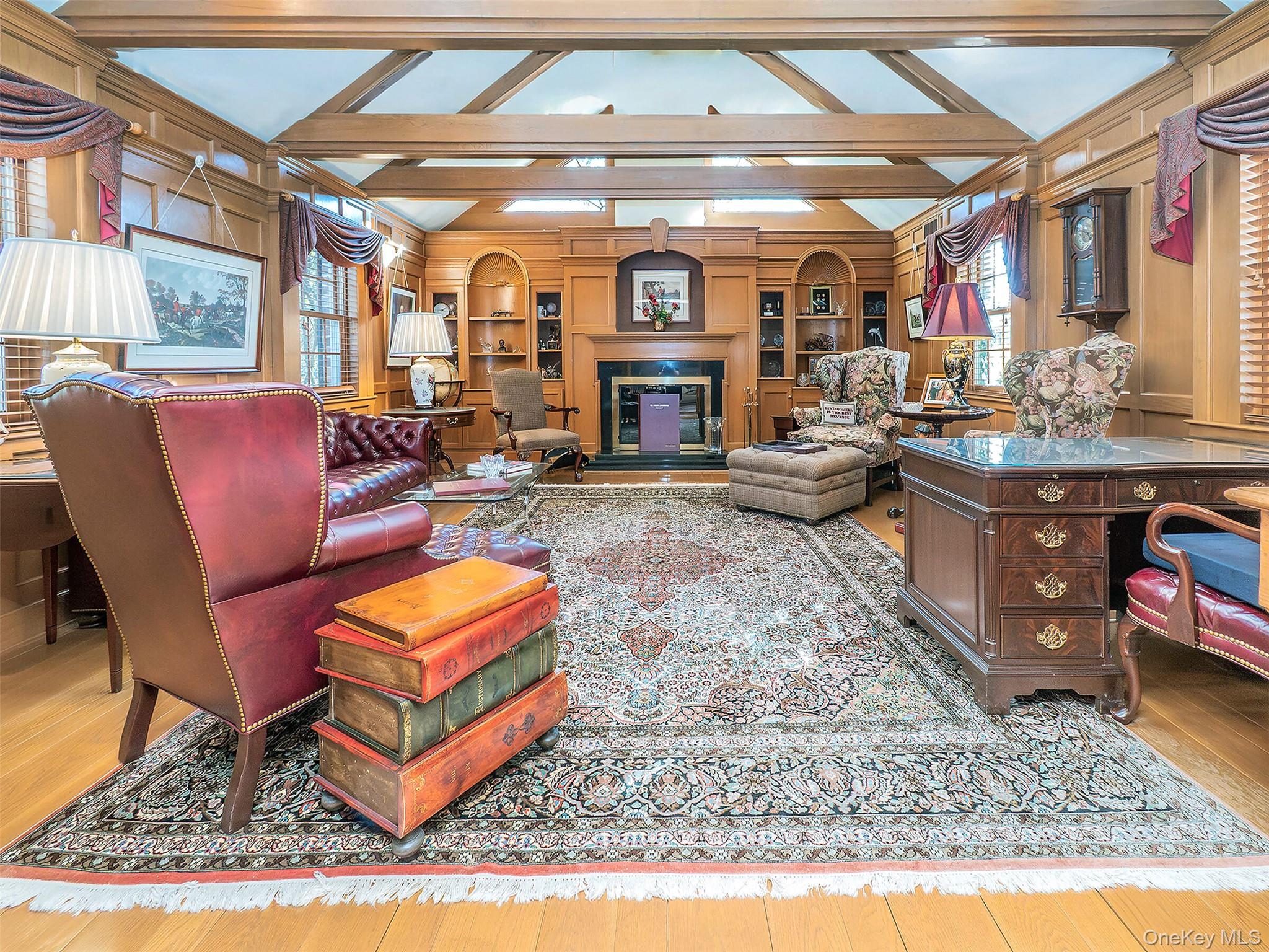 #11 photo, 5 Danton Lane, नासाउ काउंटी Locust Valley , NY 11560