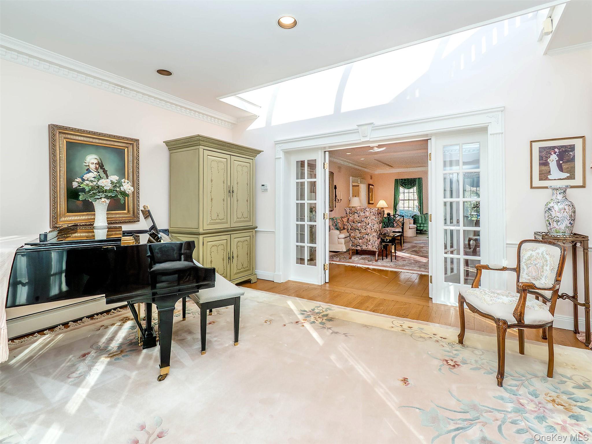 #12 photo, 5 Danton Lane, नासाउ काउंटी Locust Valley , NY 11560