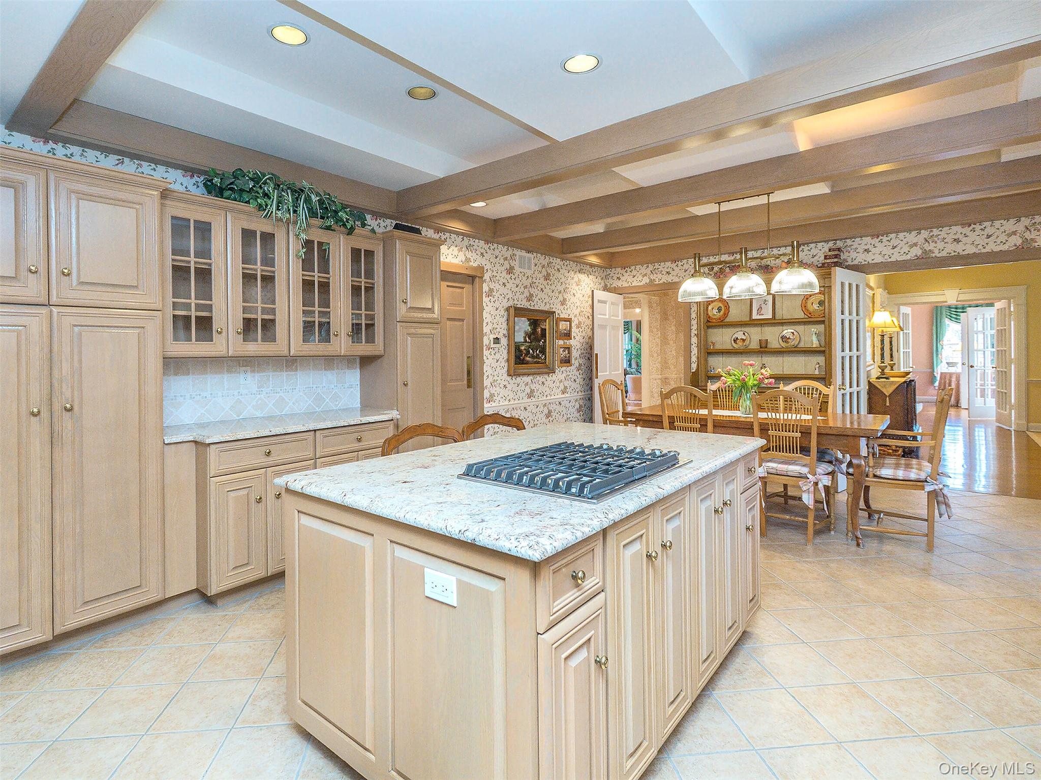 #17 photo, 5 Danton Lane, नासाउ काउंटी Locust Valley , NY 11560