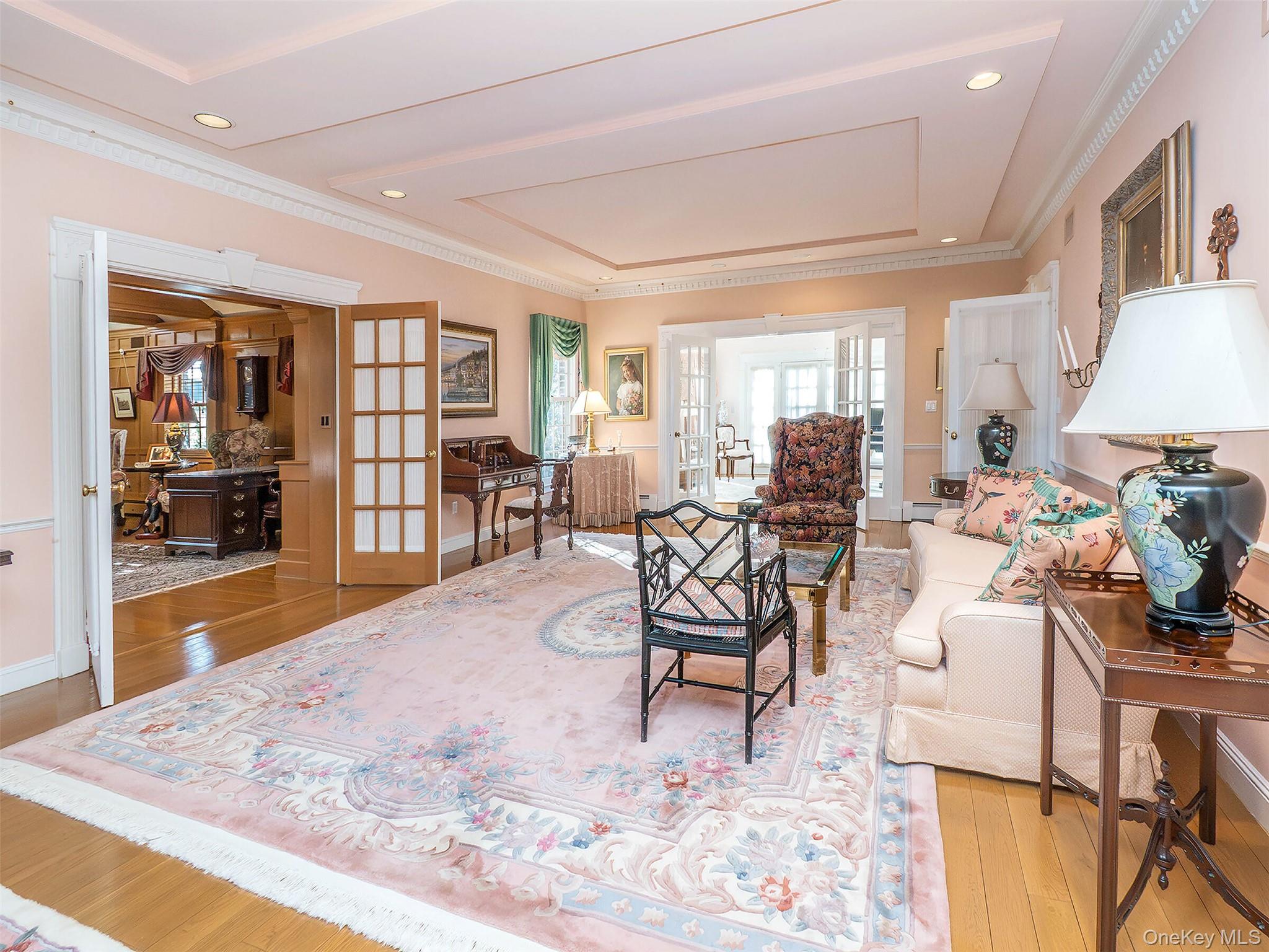 #9 photo, 5 Danton Lane, नासाउ काउंटी Locust Valley , NY 11560