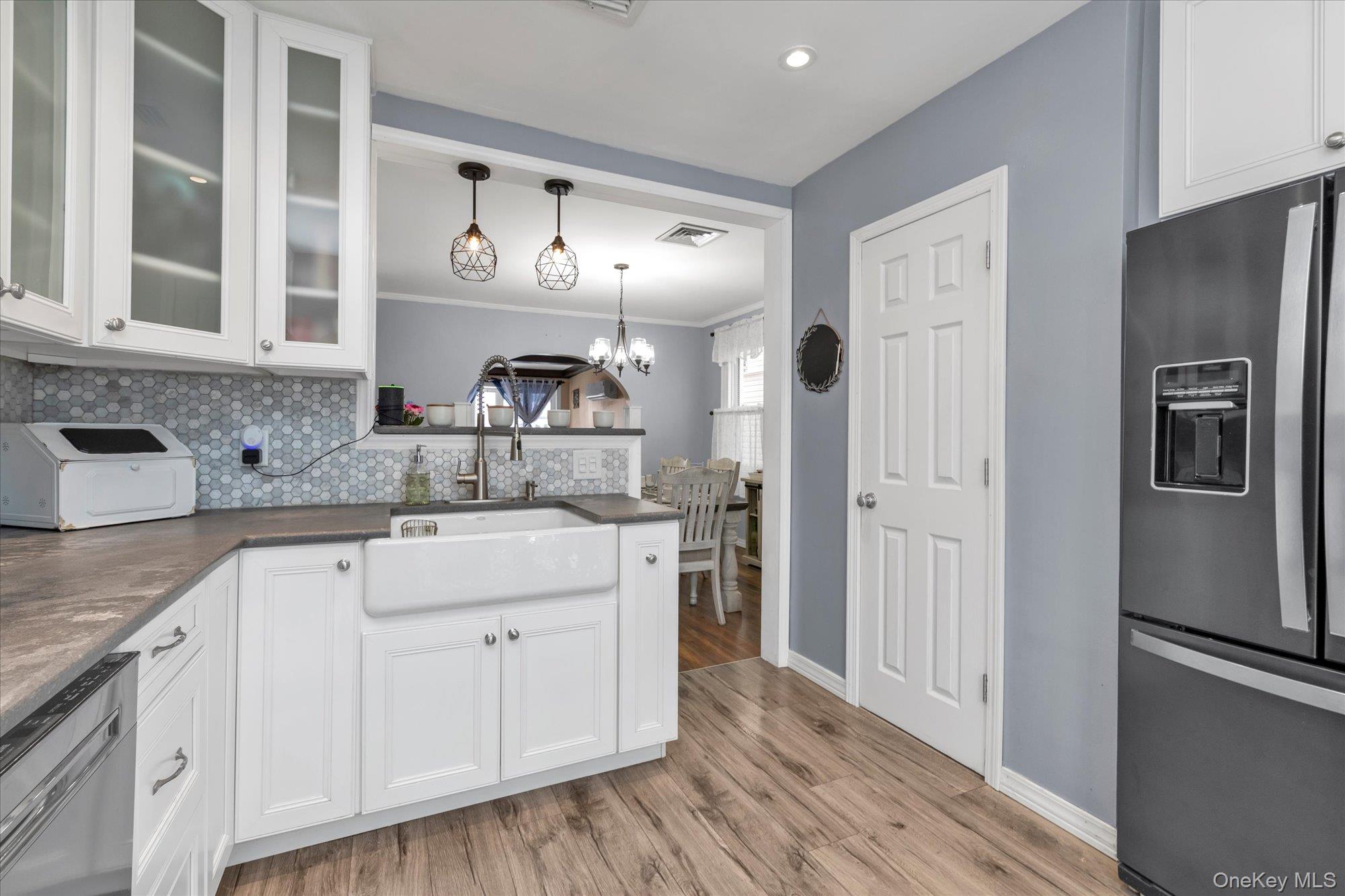 #8 photo, 24715 89th Avenue, Bellerose , NY 11426