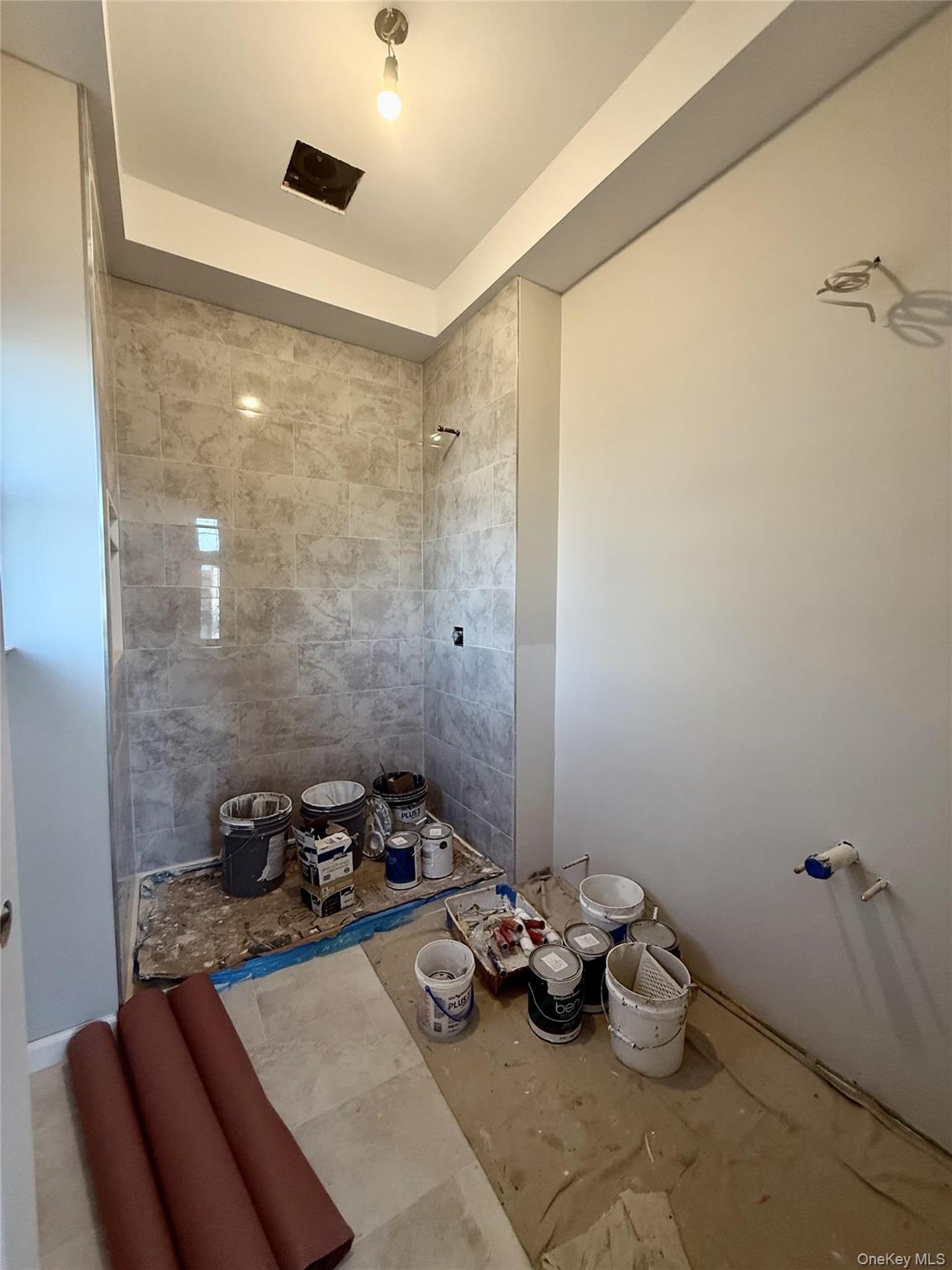 #15 photo, 384 Scudder Avenue, Copiague , NY 11726