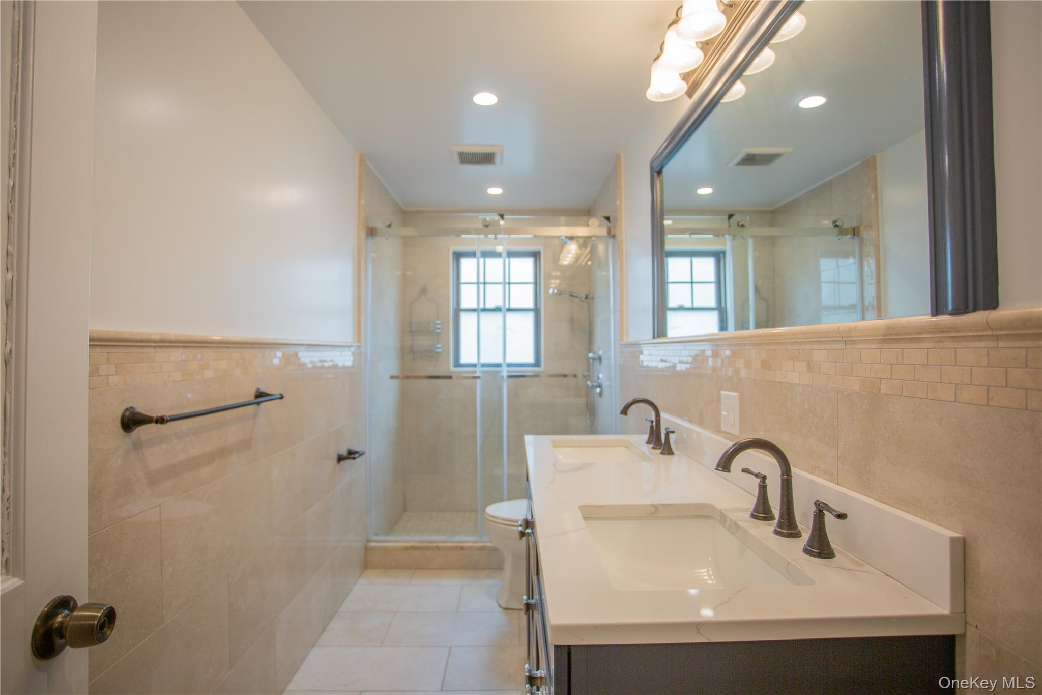 #11 photo, 59 Clinton Avenue, Inwood , NY 11096