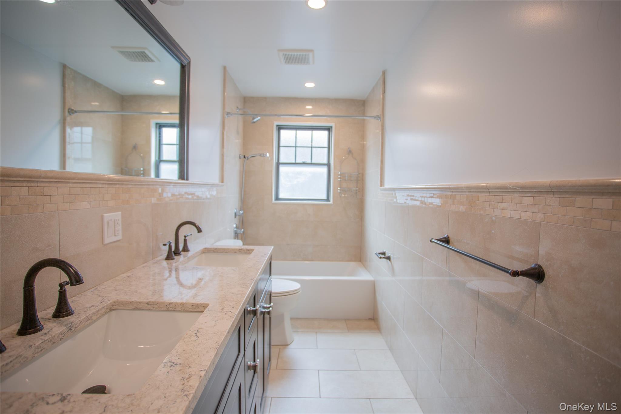 #15 photo, 59 Clinton Avenue, Inwood , NY 11096