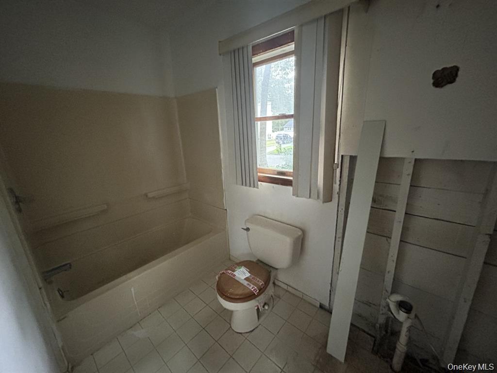 #16 photo, 277 Prince Road, מחוז סאפוק Rocky Point , NY 11778