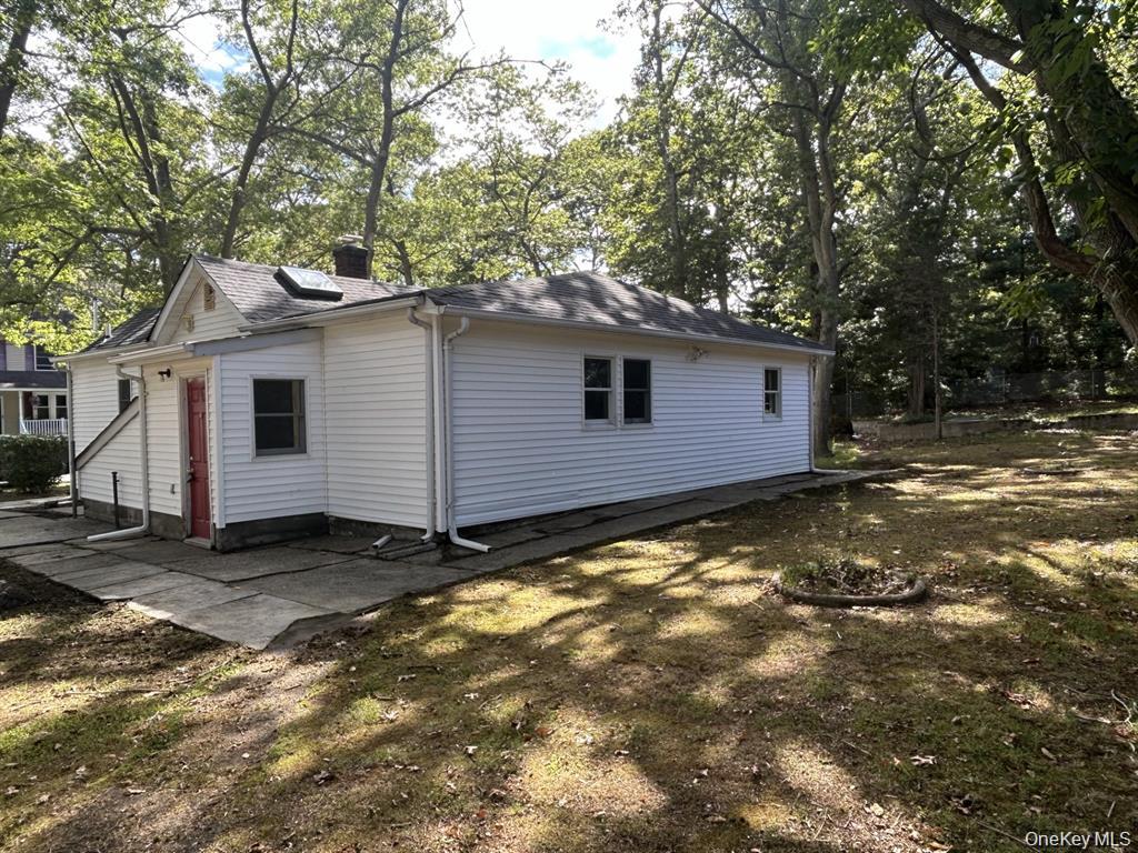 #4 photo, 277 Prince Road, מחוז סאפוק Rocky Point , NY 11778