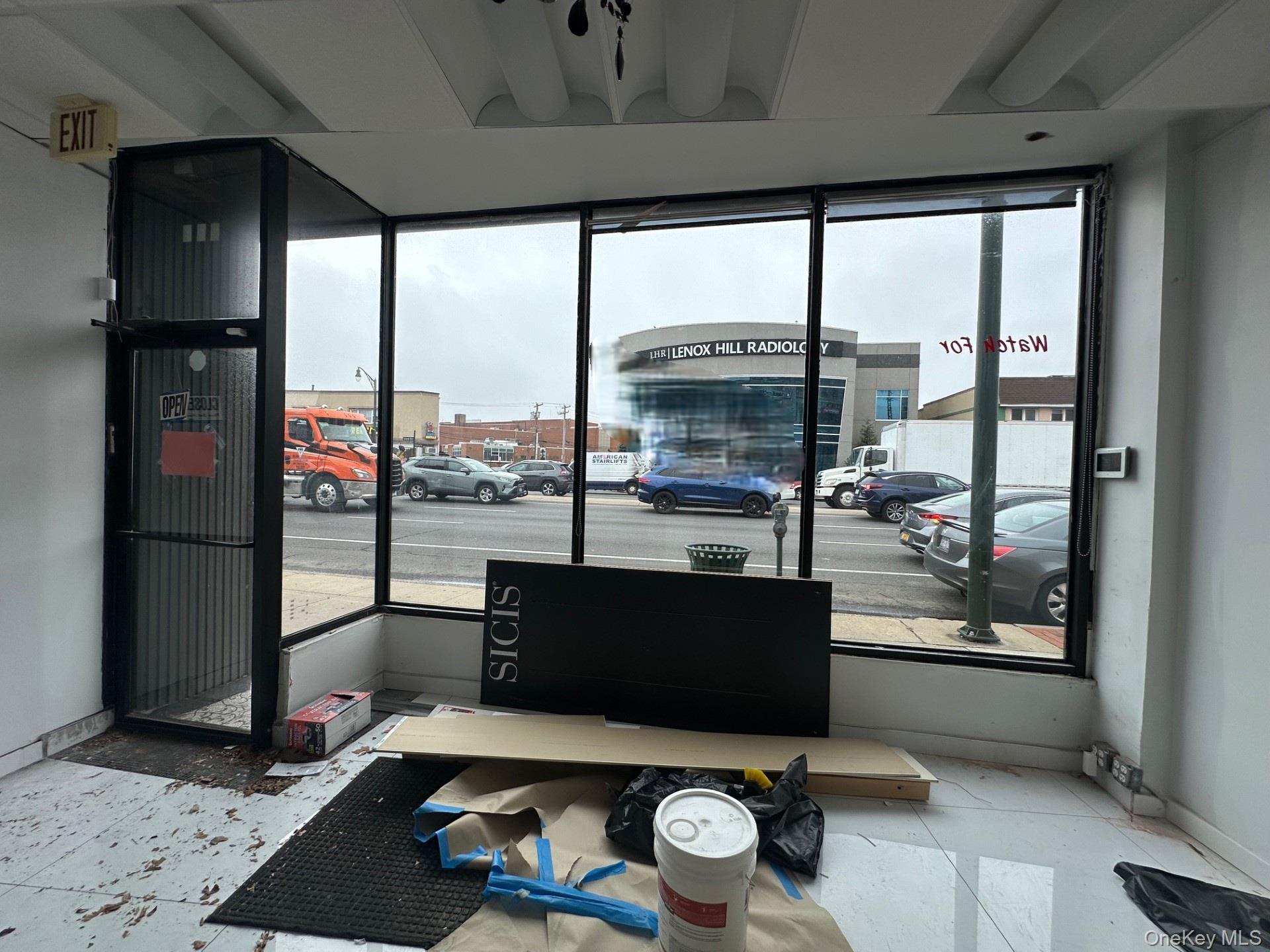 #3 photo, 434 SUNRISE Highway, מחוז נסאו Lynbrook , NY 11563