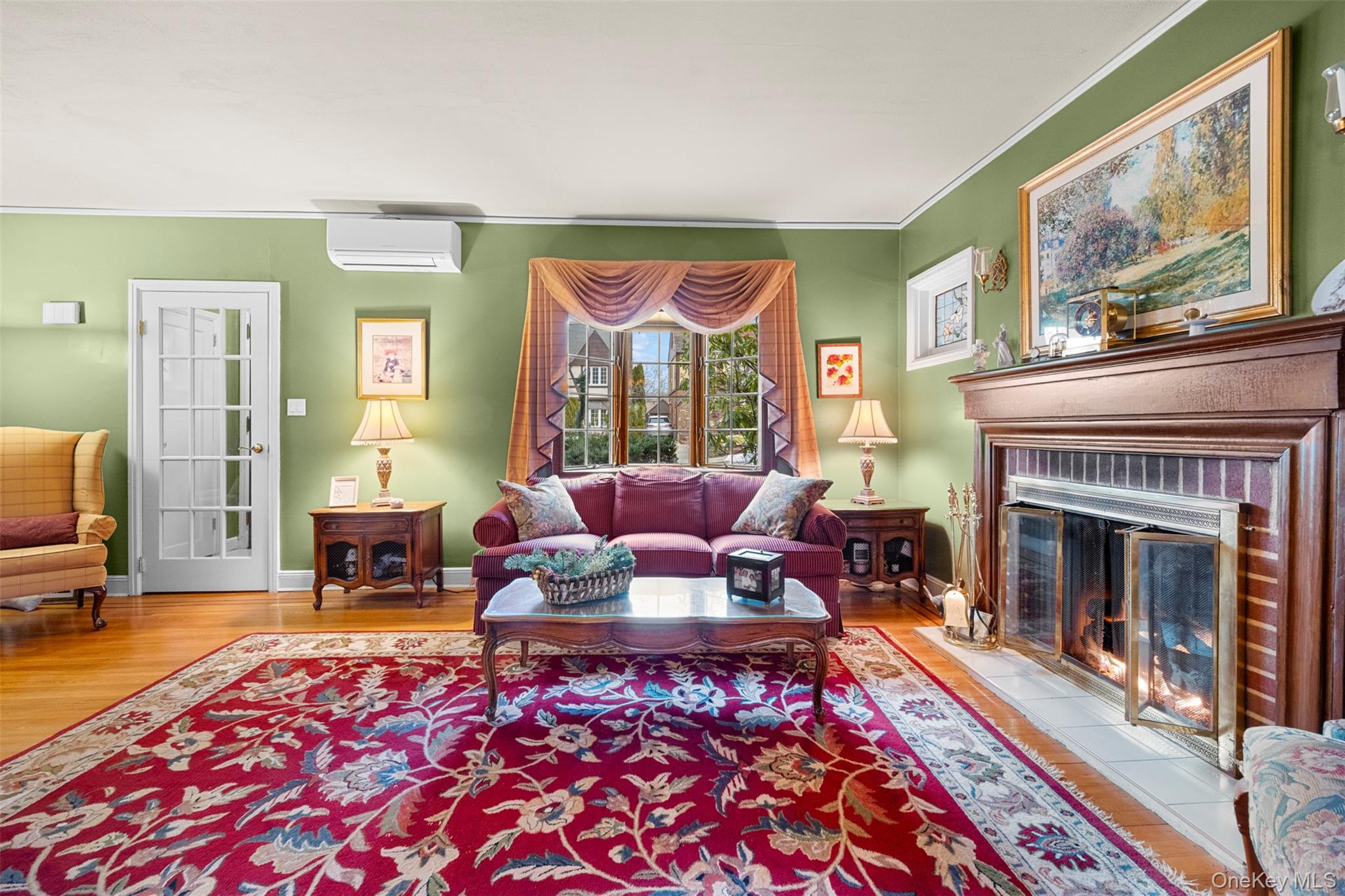 #3 photo, 47-52 245th Street, Douglaston , NY 11362