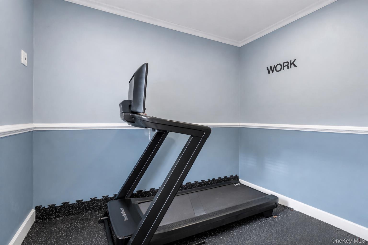 #16 photo, 28 Pagnotta Drive, מחוז סאפוק Port Jefferson Station , NY 11776