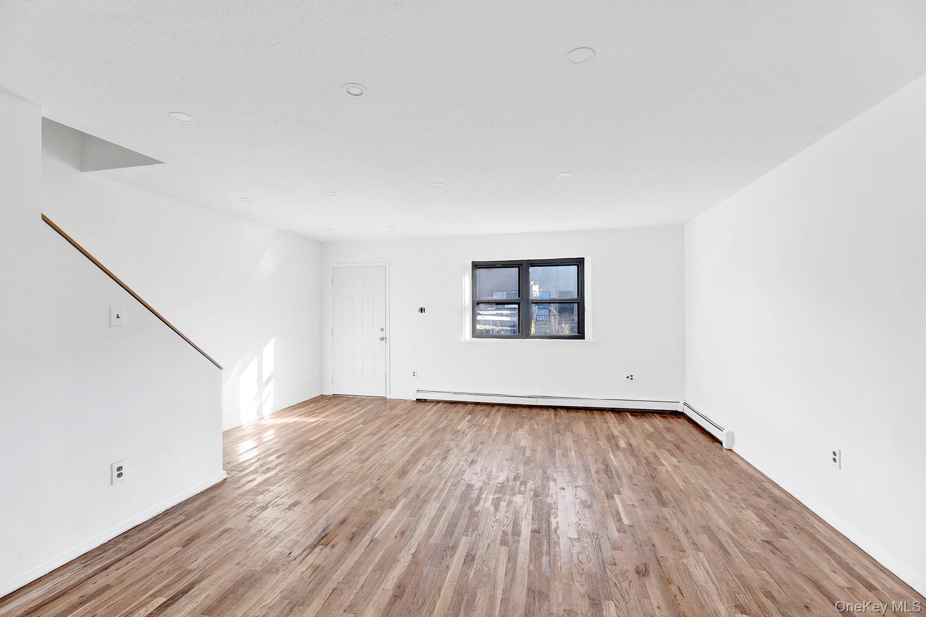 #7 photo, 559 Cleveland Street, Brooklyn , NY 11208