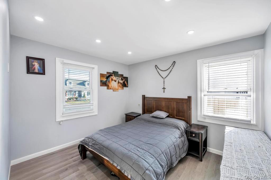 #19 photo, 455 N Hamilton Avenue, सफ़ोक काउंटी Lindenhurst , NY 11757