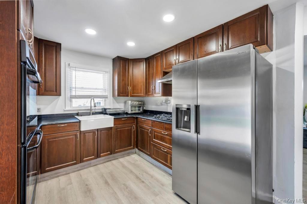 #9 photo, 455 N Hamilton Avenue, सफ़ोक काउंटी Lindenhurst , NY 11757