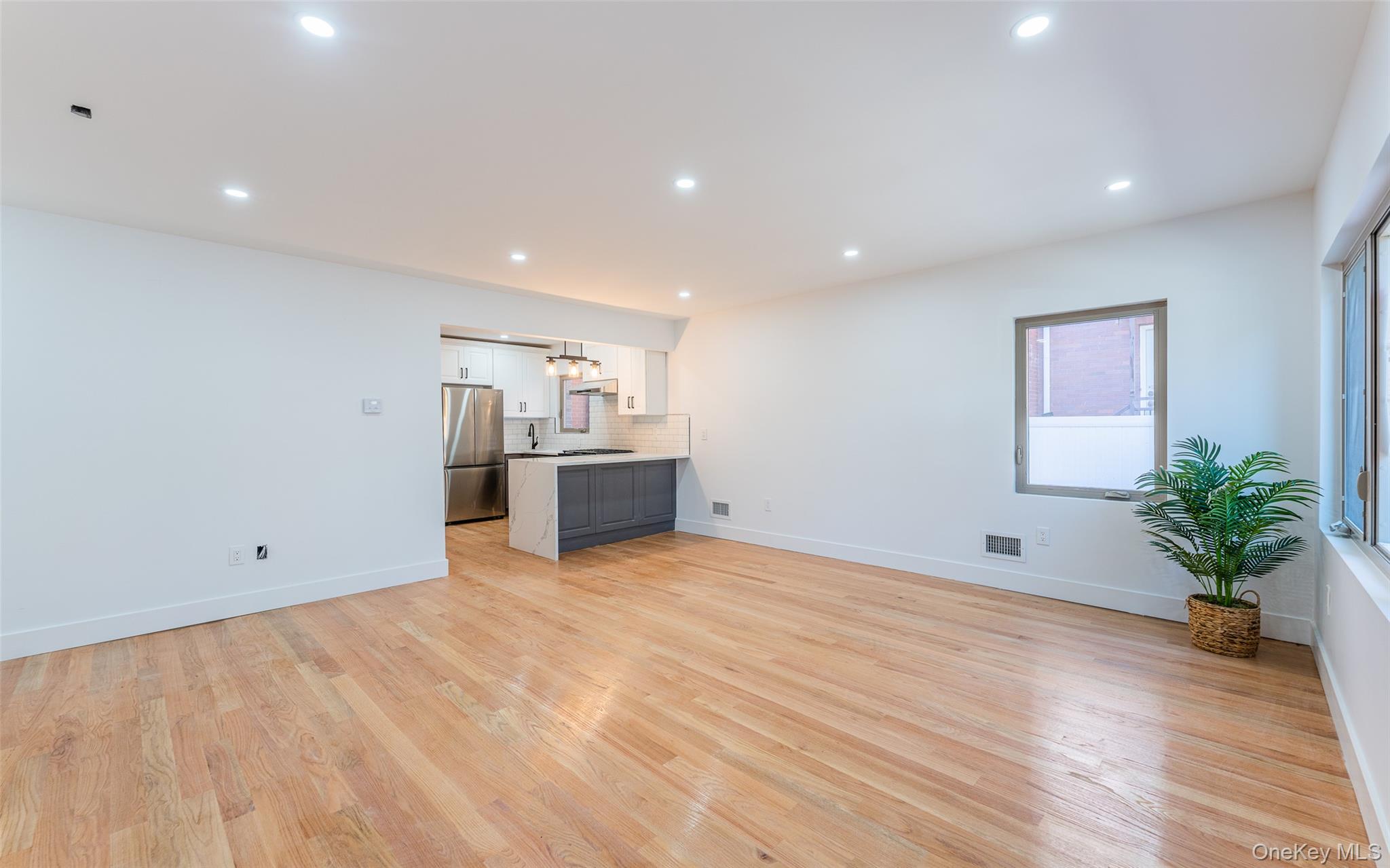 #15 photo, 4634 211th Street, Bayside , NY 11361