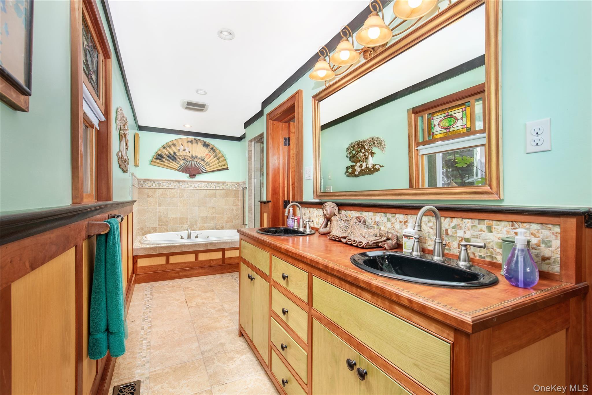 #12 photo, 6 White Lane, سوفولك Hampton Bays , NY 11946