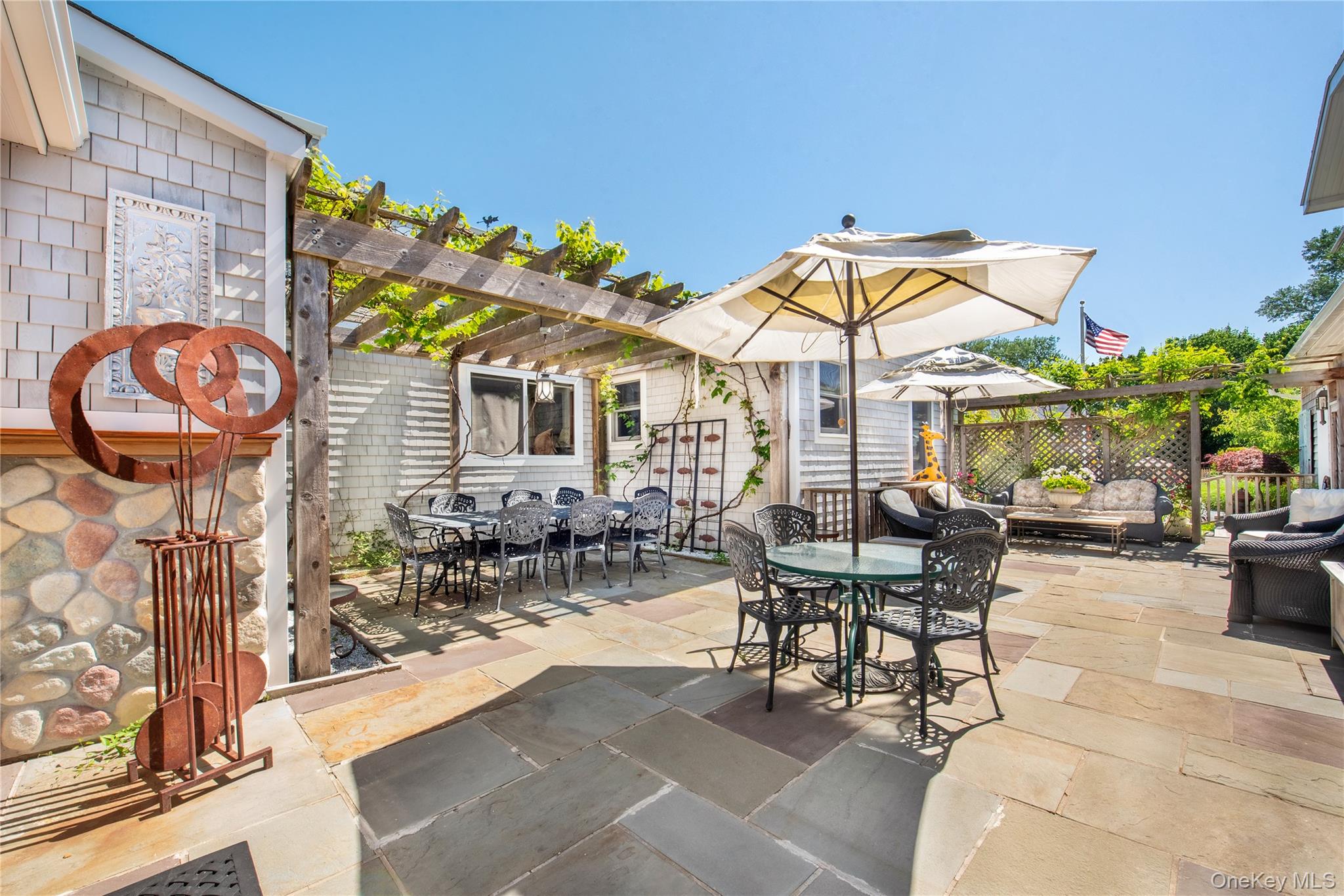 #14 photo, 6 White Lane, سوفولك Hampton Bays , NY 11946