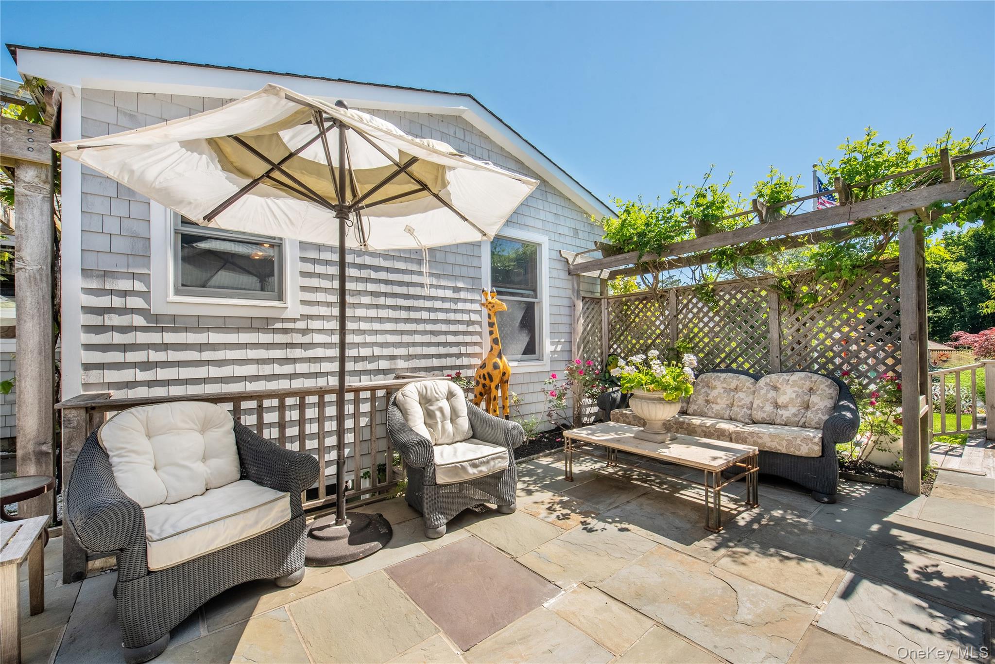 #15 photo, 6 White Lane, سوفولك Hampton Bays , NY 11946