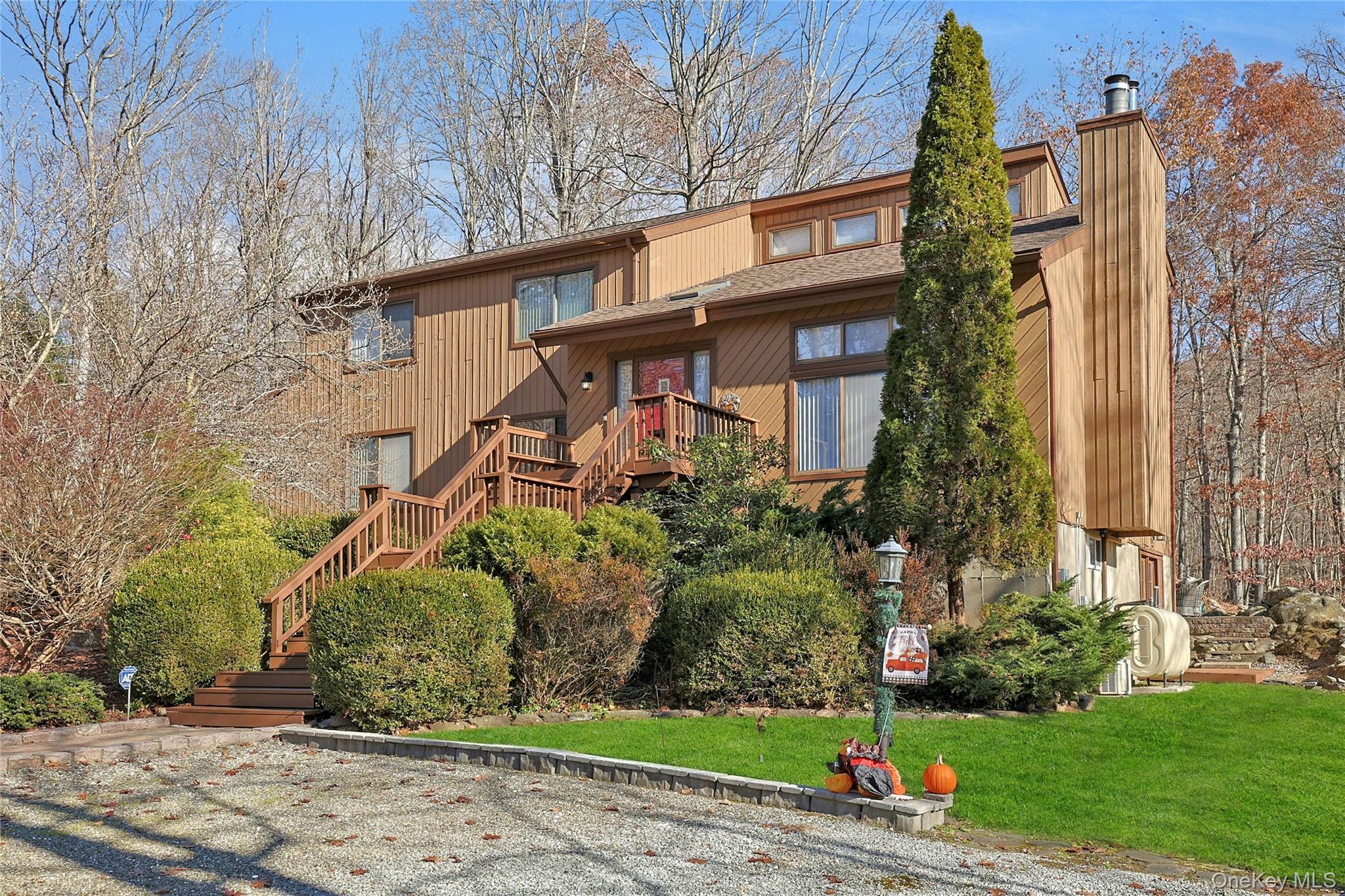 #1 photo, 31 Powder Horn Road, Cortlandt Manor , NY 10567