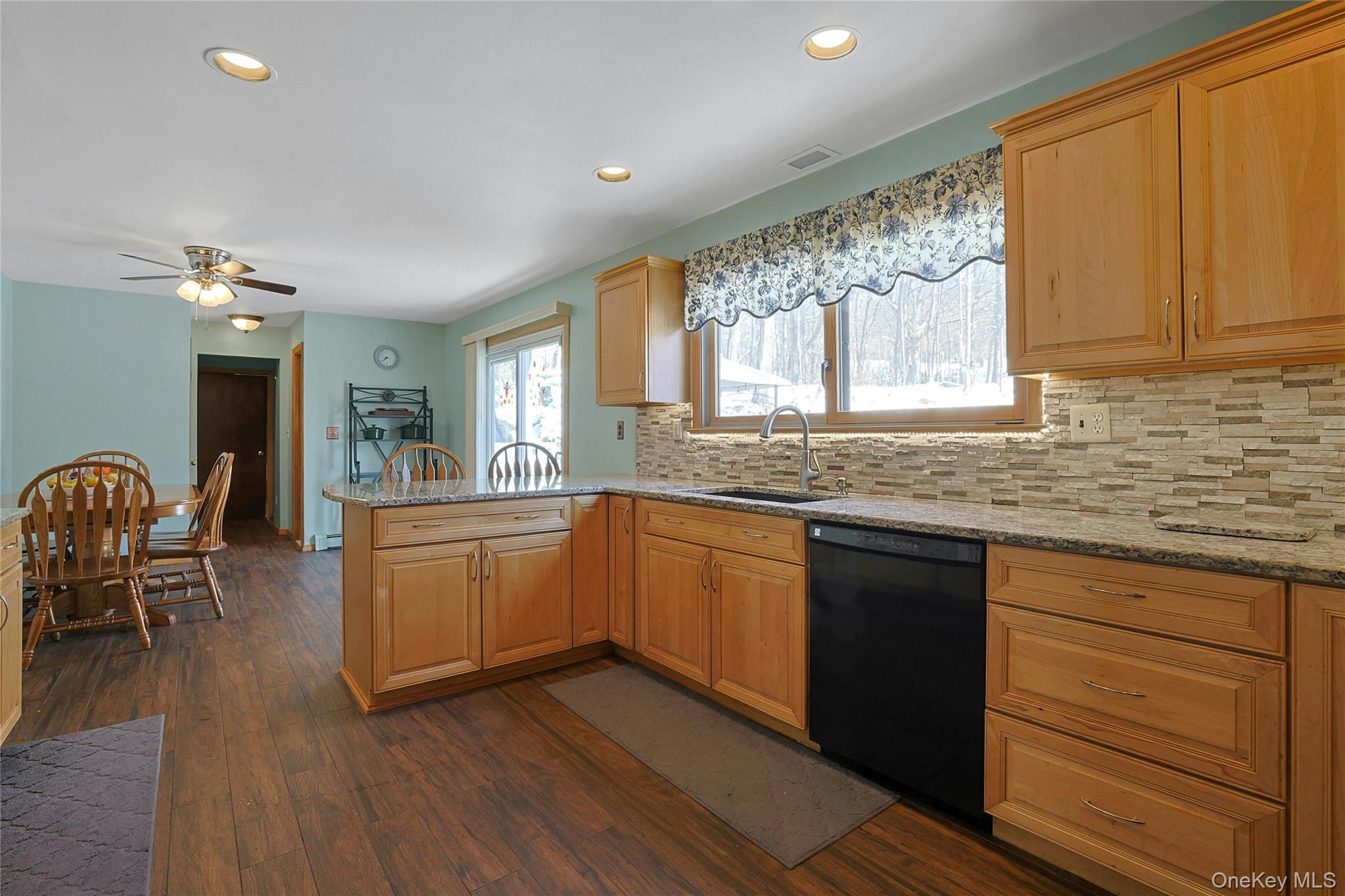 #5 photo, 31 Powder Horn Road, Cortlandt Manor , NY 10567