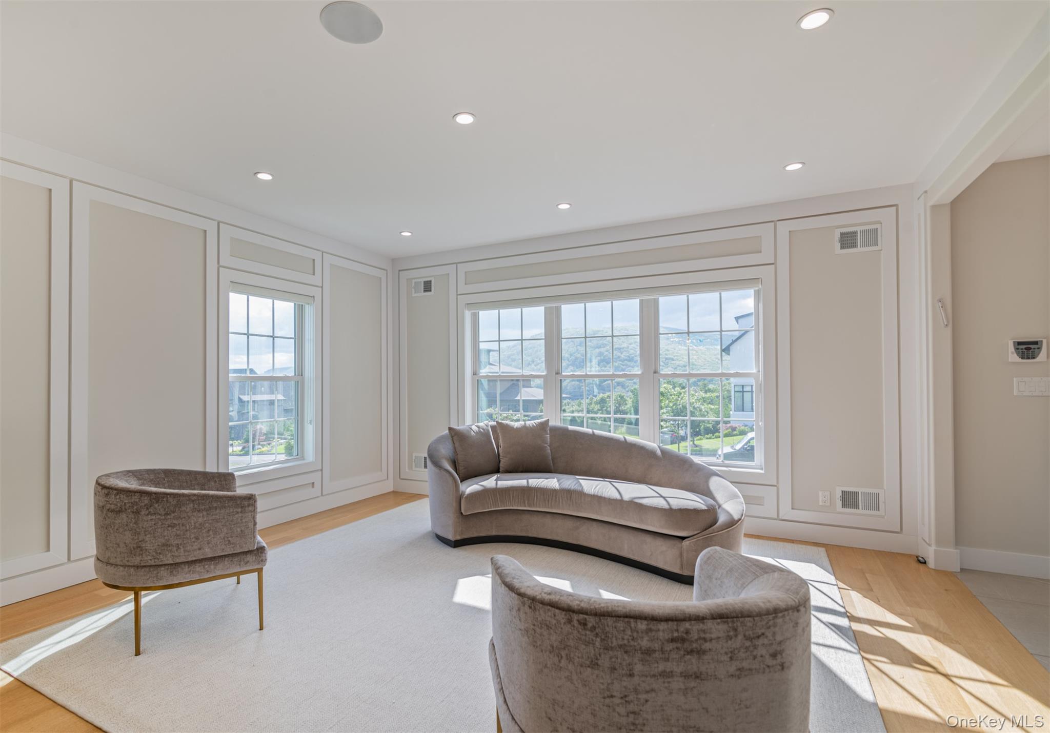 #10 photo, 14 Klingher Court, Pomona , NY 10970