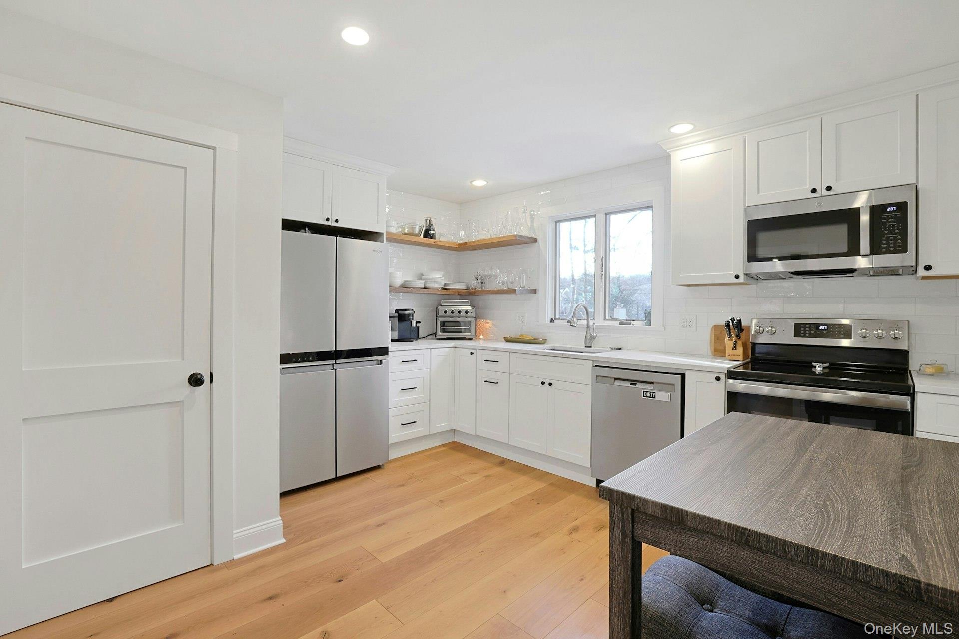 #6 photo, 32 School Street, Armonk , NY 10504