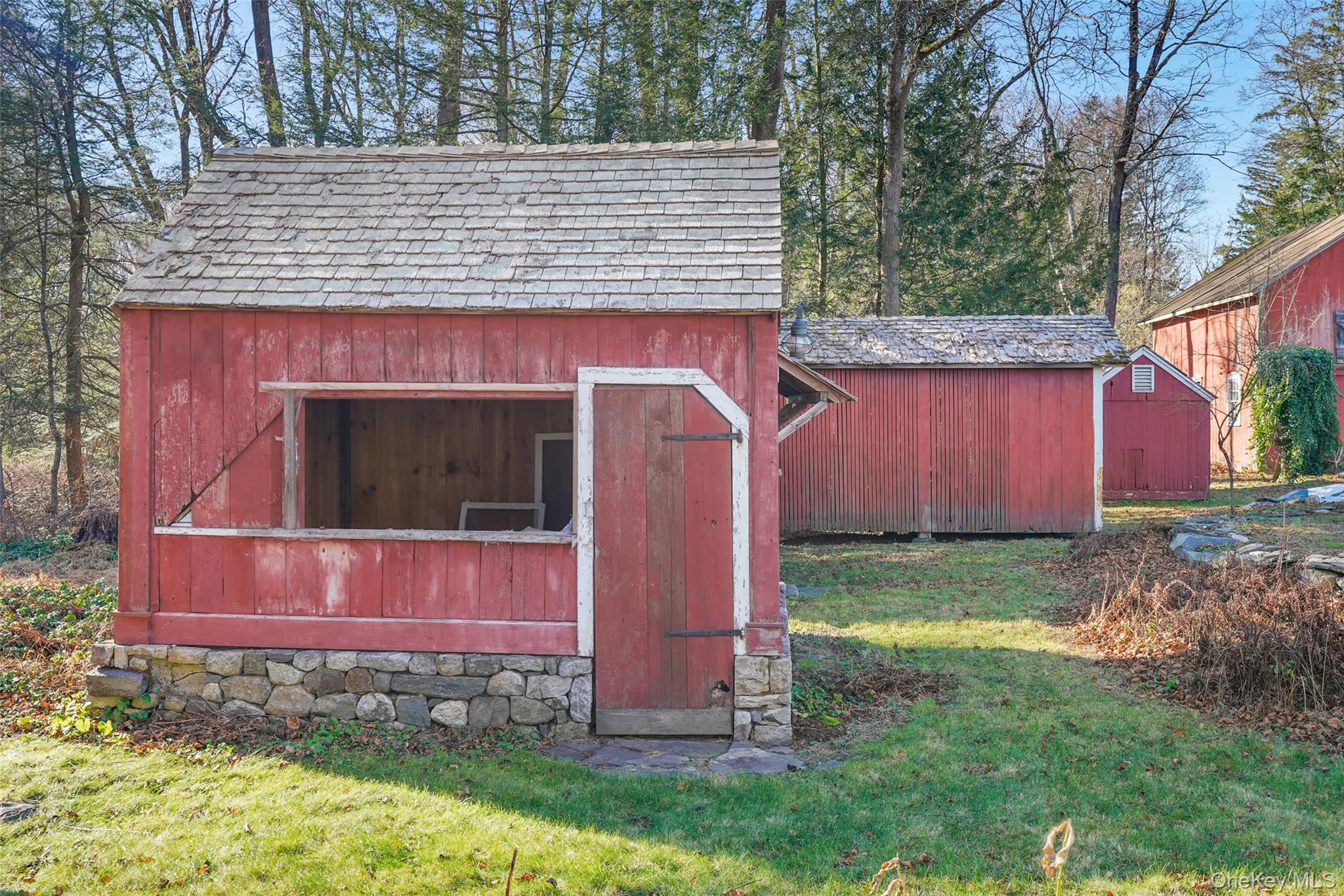 #11 photo, 25 Greenwich Road, 뉴욕주 Bedford , NY 10506