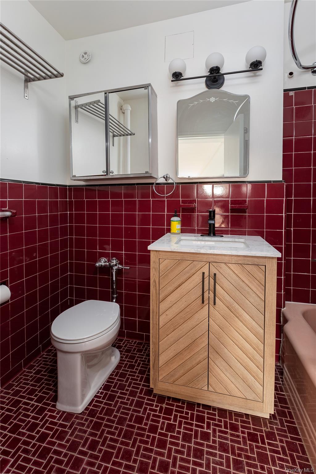 #12 photo, 3725 Henry Hudson Parkway, Bronx , NY 10463