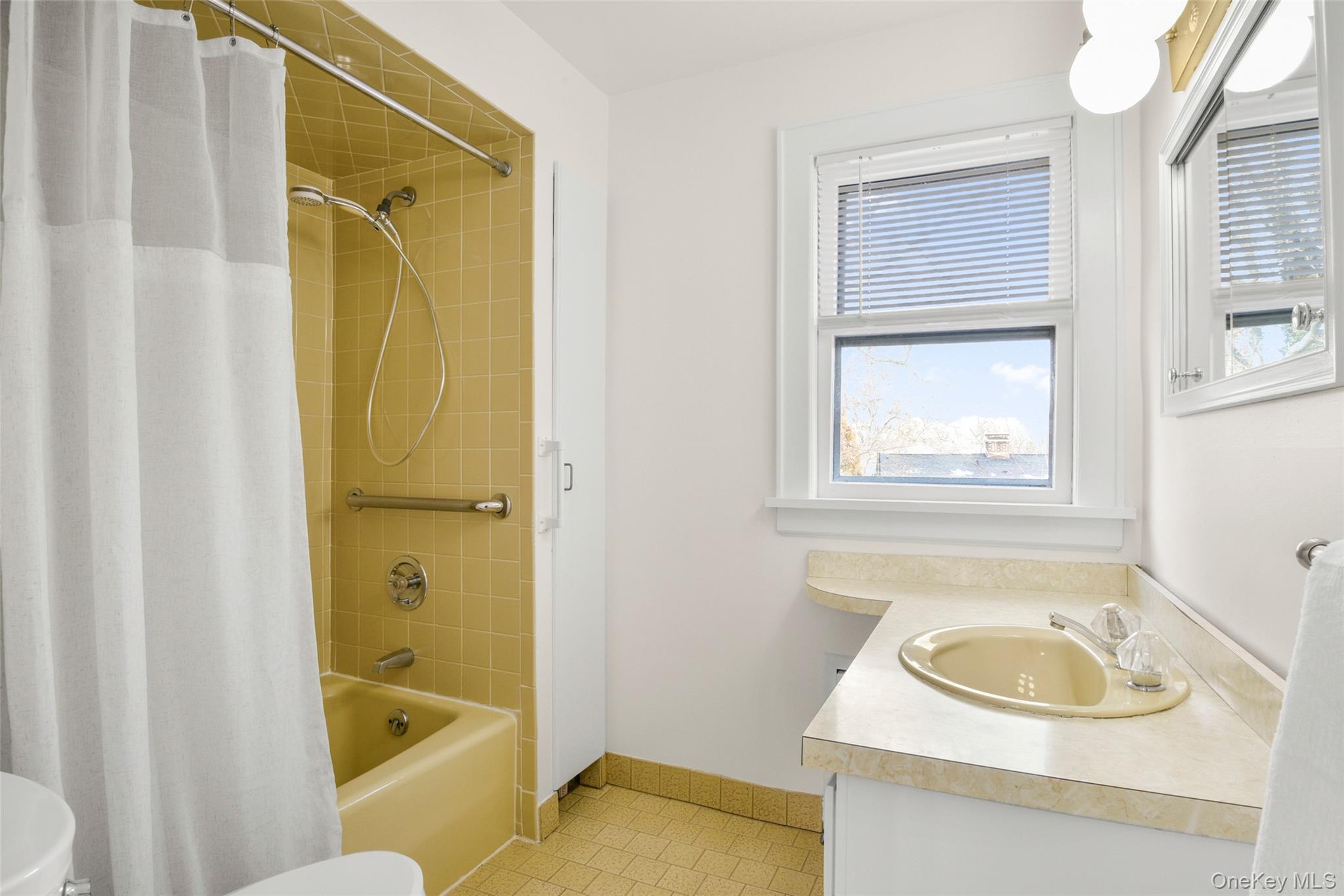 #17 photo, 323 Wagner Avenue, Mamaroneck , NY 10543