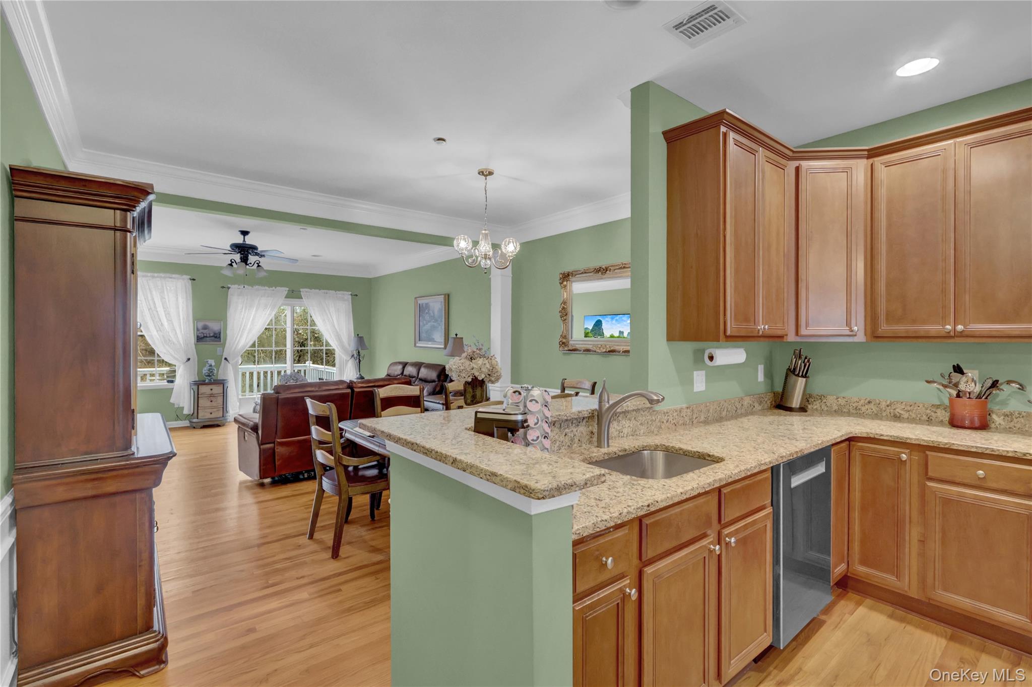 #4 photo, 67 Warwick Drive, Massapequa , NY 11758