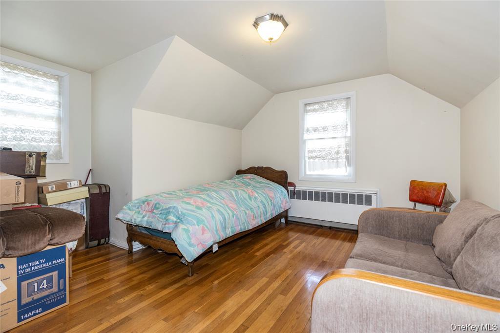 #11 photo, 6 Grady Court, Great Neck , NY 11023