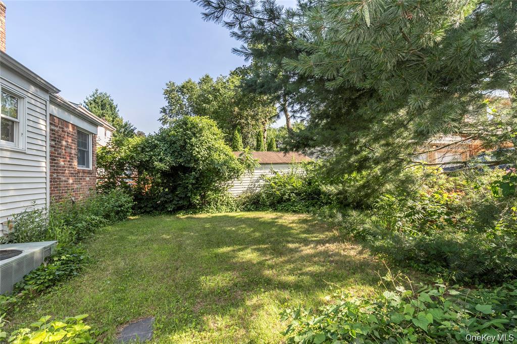 #16 photo, 6 Grady Court, Great Neck , NY 11023