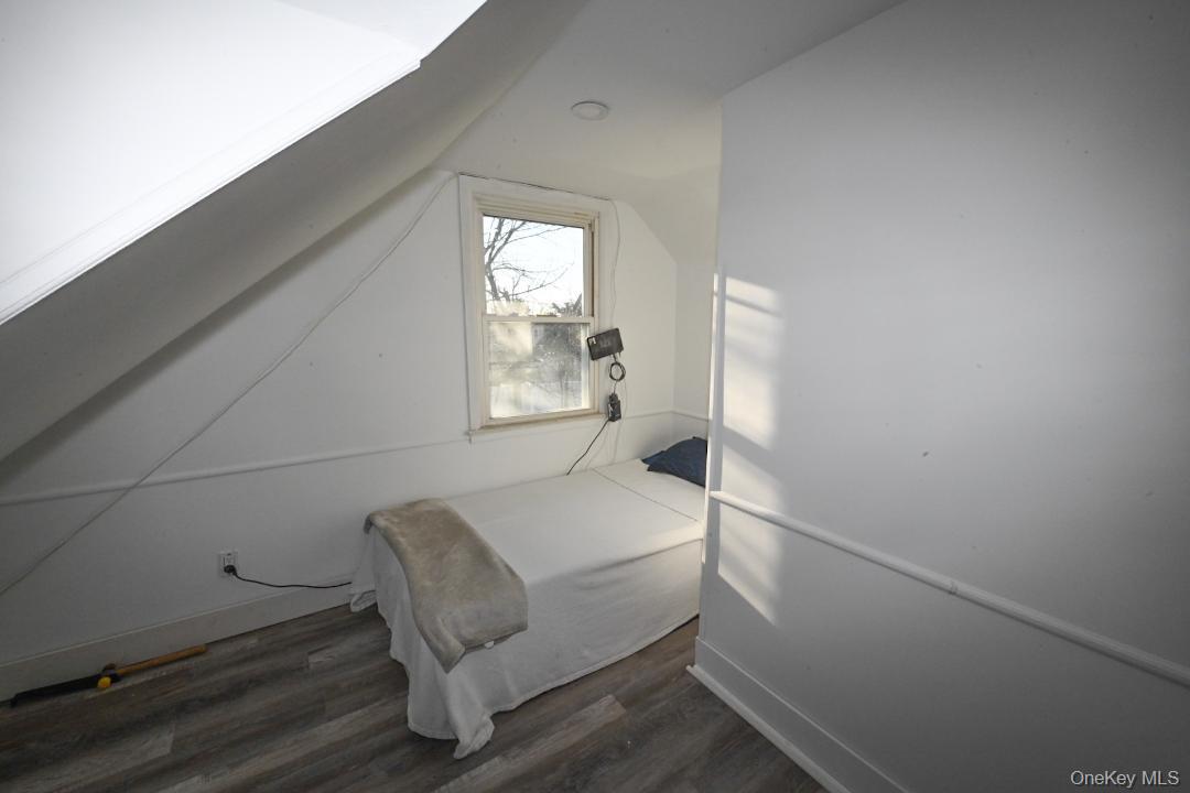 #12 photo, 1761 Grant Avenue, מחוז נסאו East Meadow , NY 11554