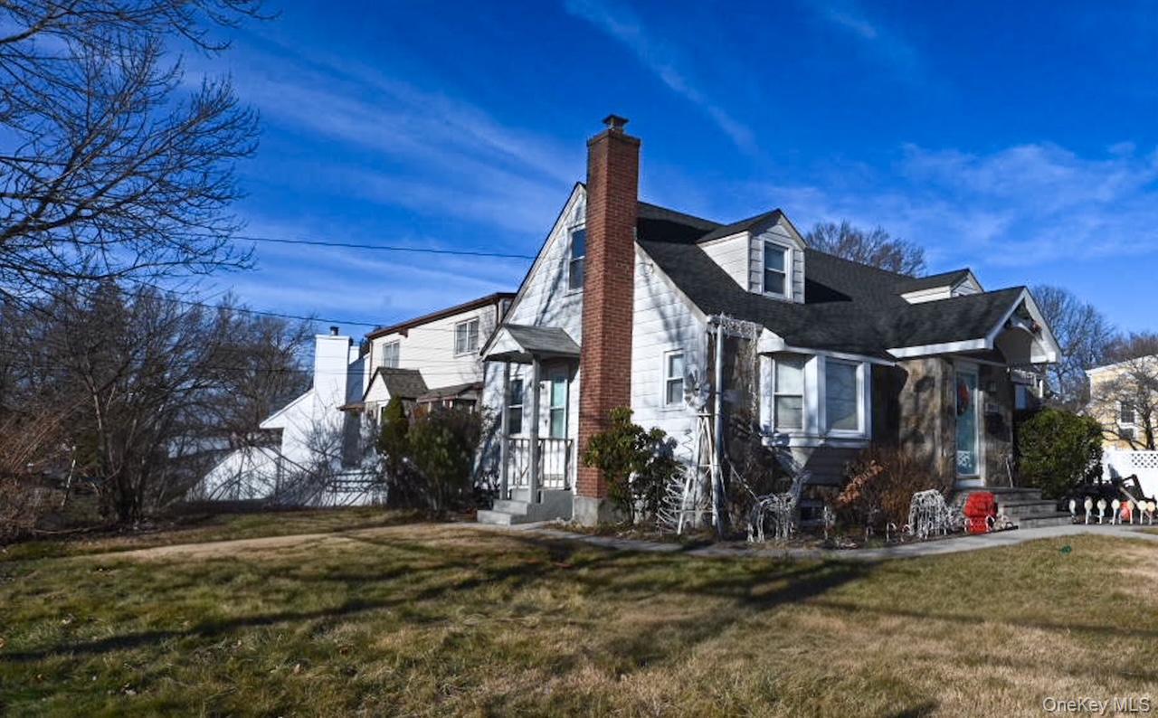 #2 photo, 1761 Grant Avenue, מחוז נסאו East Meadow , NY 11554