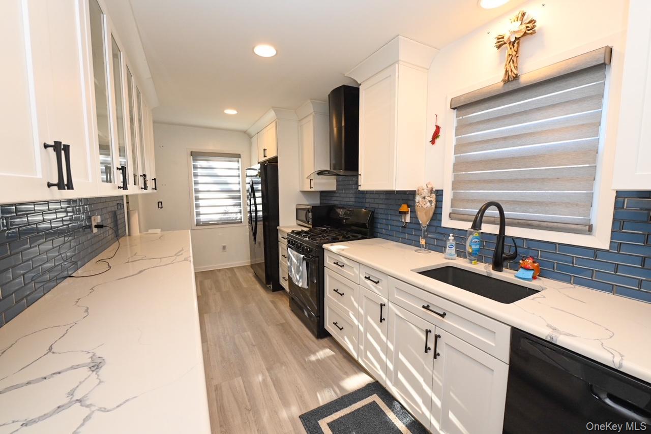 #3 photo, 1761 Grant Avenue, מחוז נסאו East Meadow , NY 11554