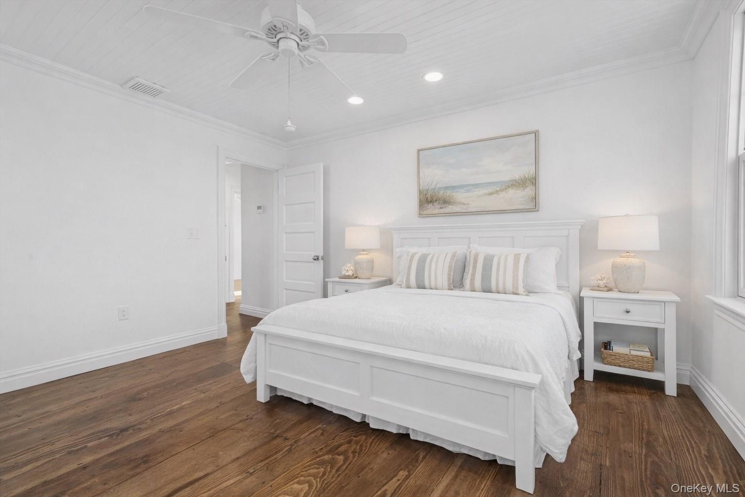 #12 photo, 81 Foster Avenue, सफ़ोक काउंटी Hampton Bays , NY 11946