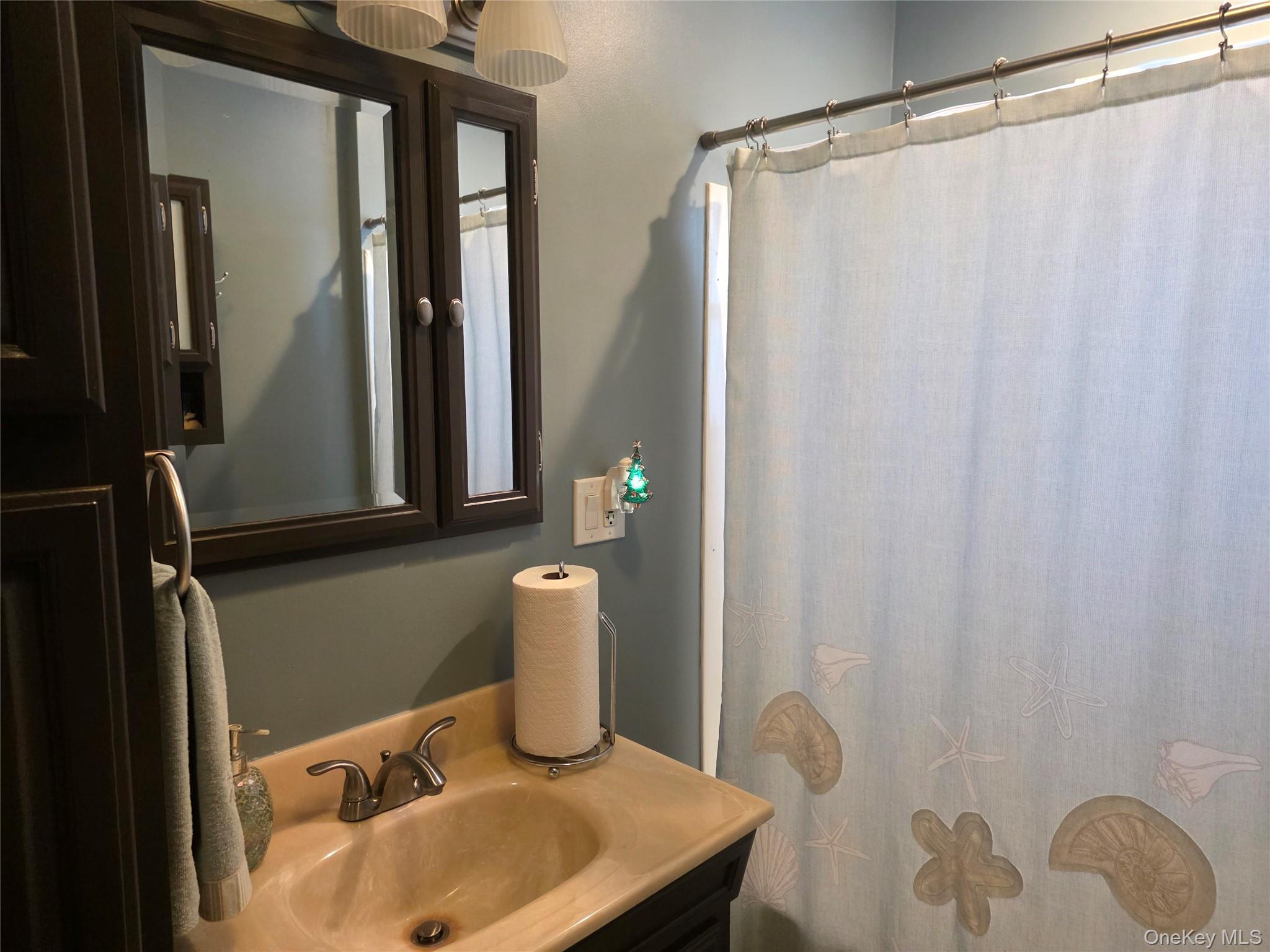 #20 photo, 1405 Ohio Avenue, Bay Shore , NY 11706