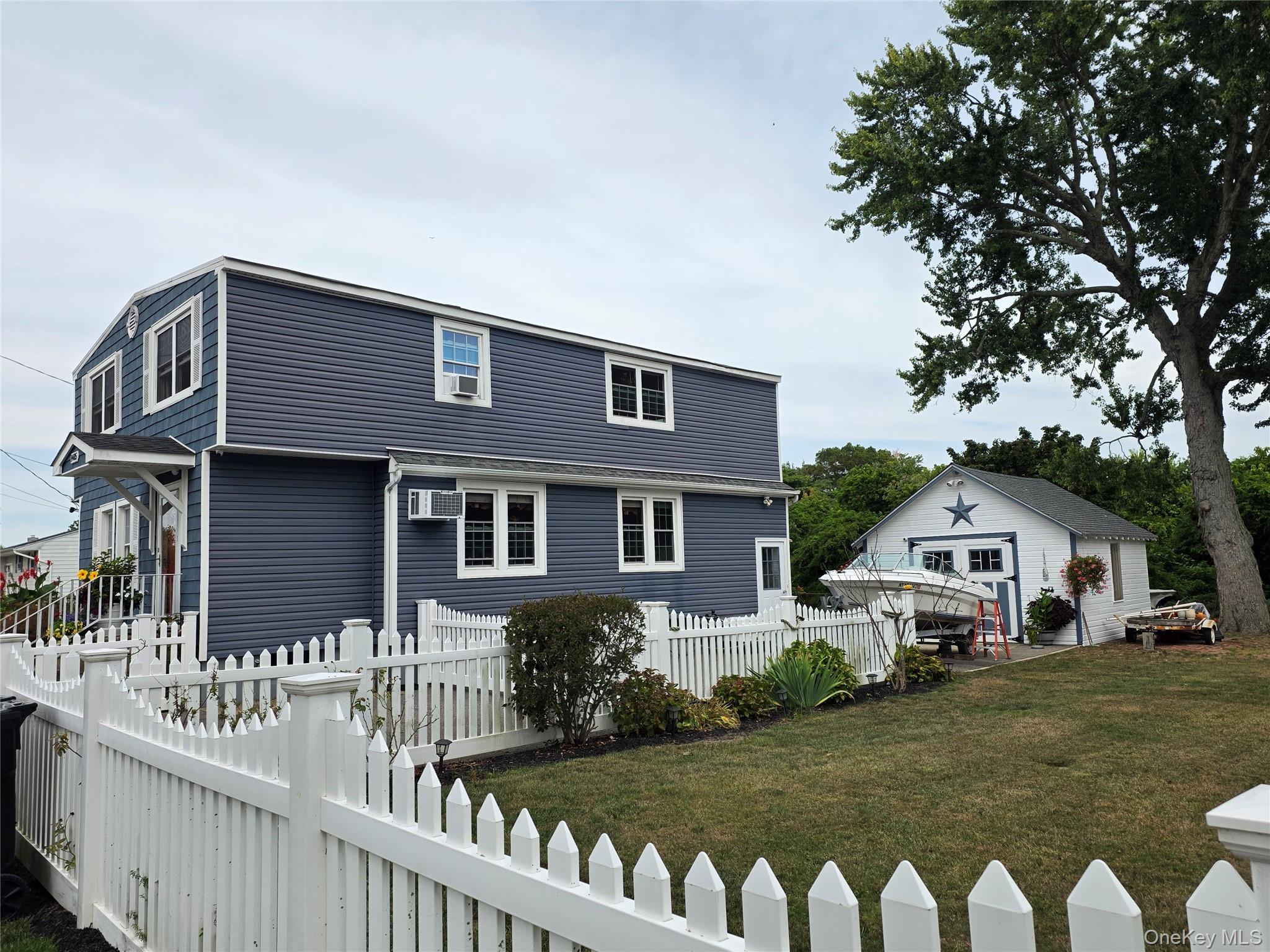 #5 photo, 1405 Ohio Avenue, Bay Shore , NY 11706