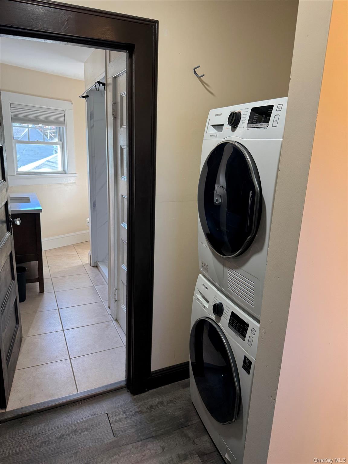 #13 photo, 164 Sterling Place, Amityville , NY 11701