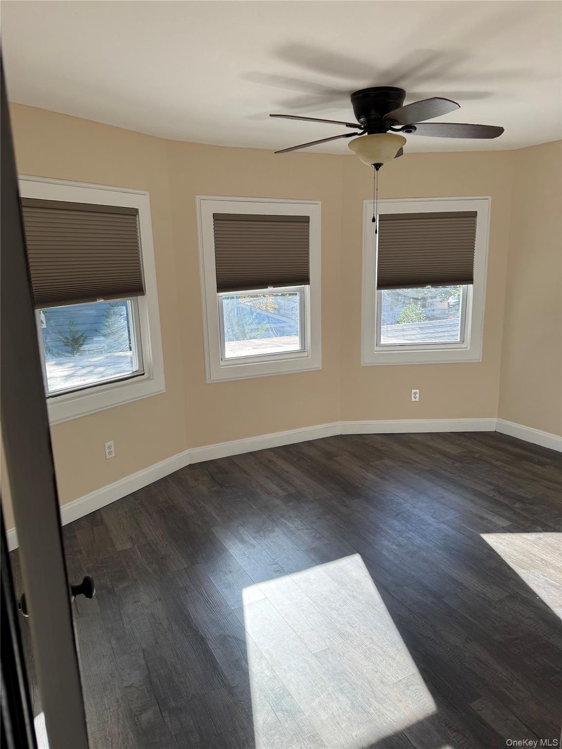 #3 photo, 164 Sterling Place, Amityville , NY 11701