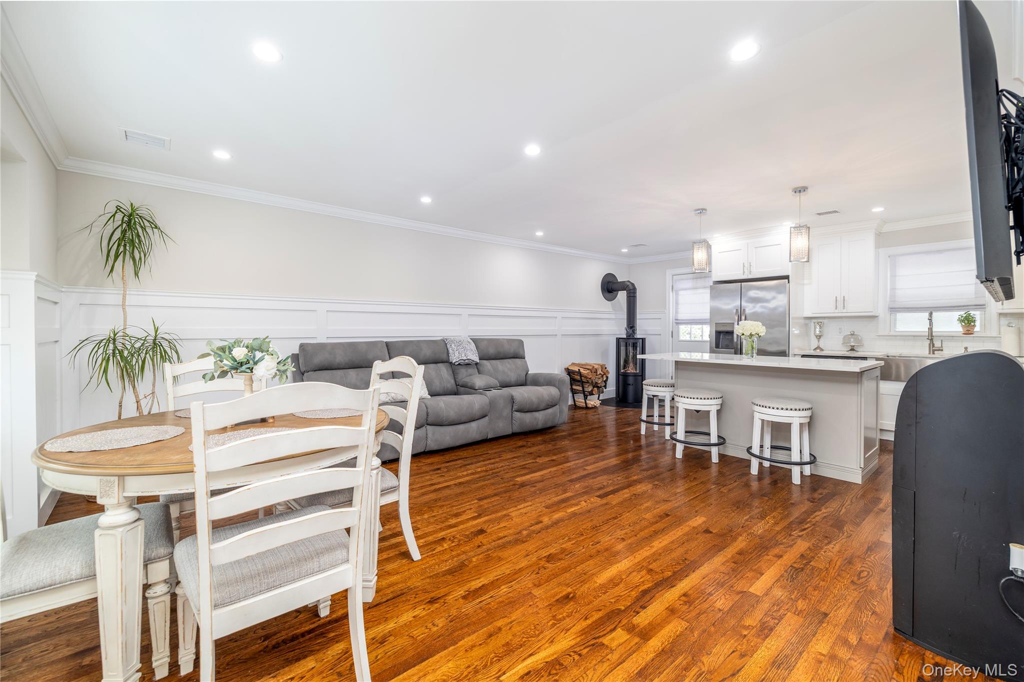 #2 photo, 2778 King Street, नासाउ काउंटी Oceanside , NY 11572