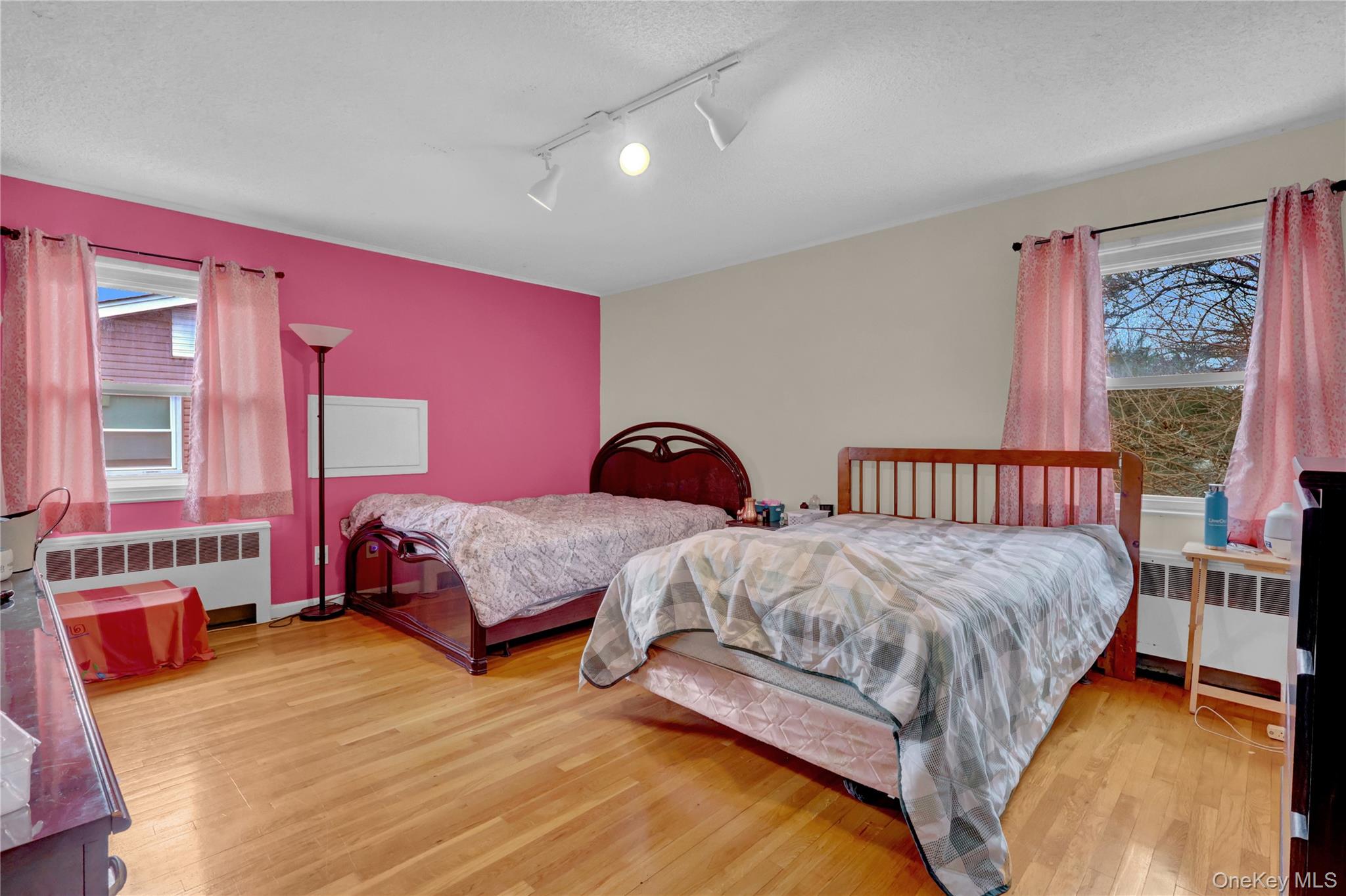 #10 photo, 211 Cantiague Rock Road, Westbury , NY 11590